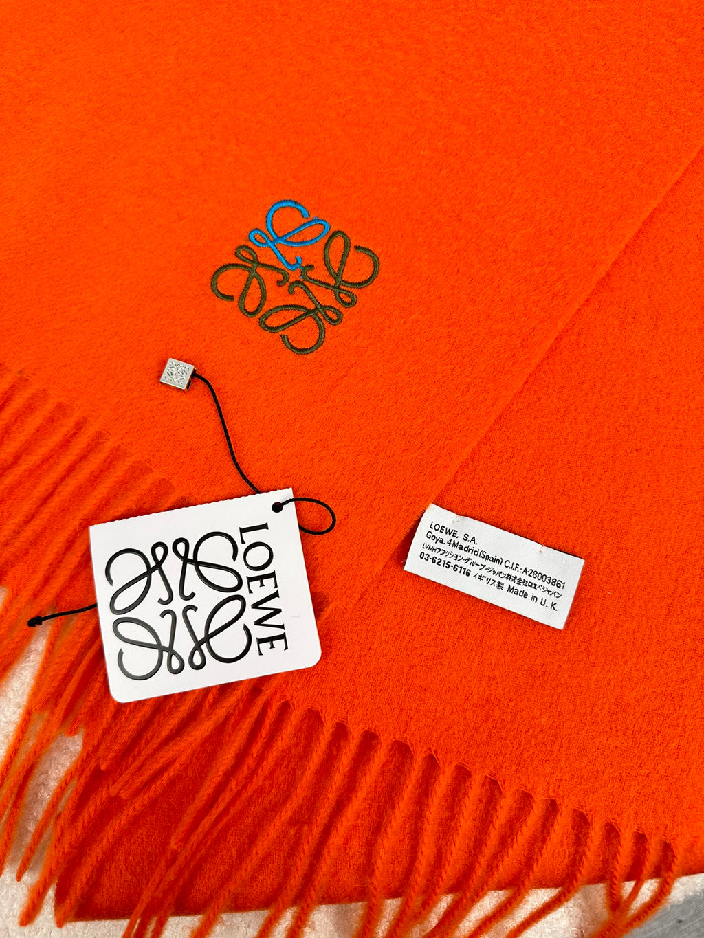 LOEWE SCARF 180 CM IN FIRE ORANGE CASHMERE 353154