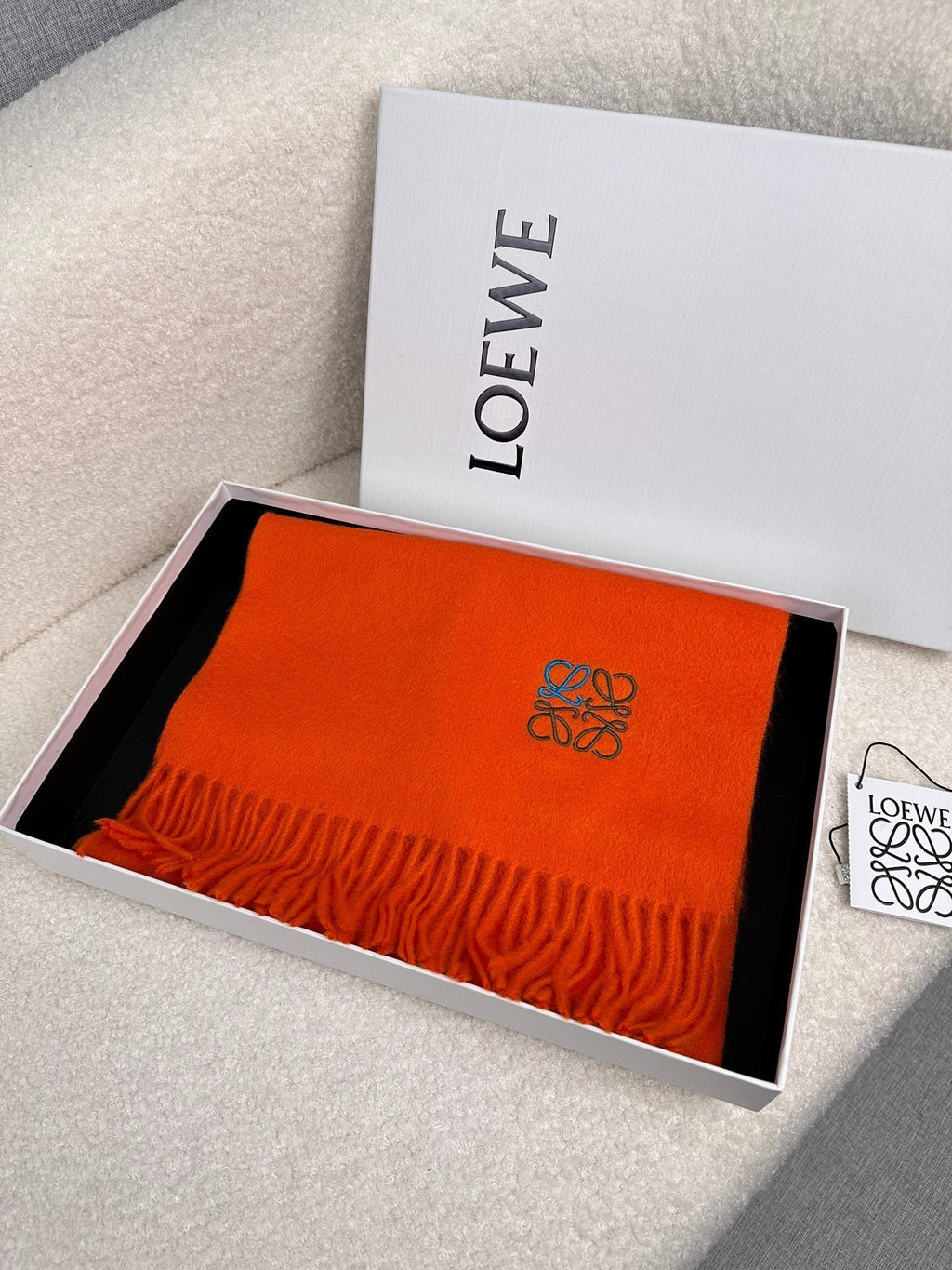 LOEWE SCARF 180 CM IN FIRE ORANGE CASHMERE 353154