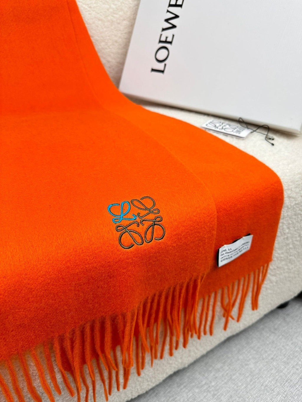 LOEWE SCARF 180 CM IN FIRE ORANGE CASHMERE 353154