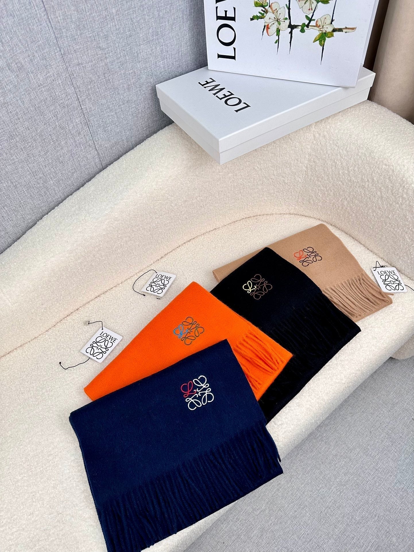 LOEWE SCARF 180 CM IN FIRE ORANGE CASHMERE 353154