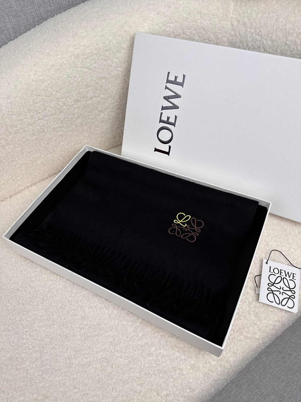 LOEWE SCARF 180 CM IN BLACK CASHMERE 353157