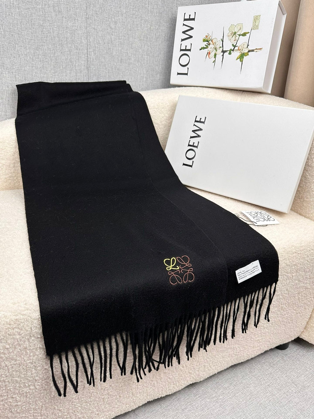 LOEWE SCARF 180 CM IN BLACK CASHMERE 353157