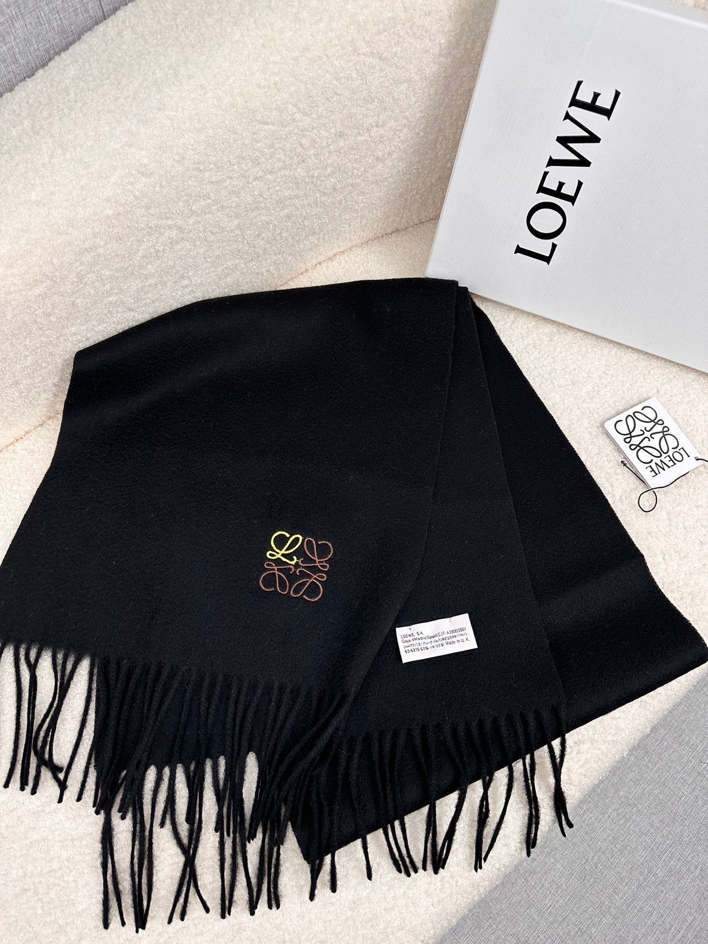 LOEWE SCARF 180 CM IN BLACK CASHMERE 353157