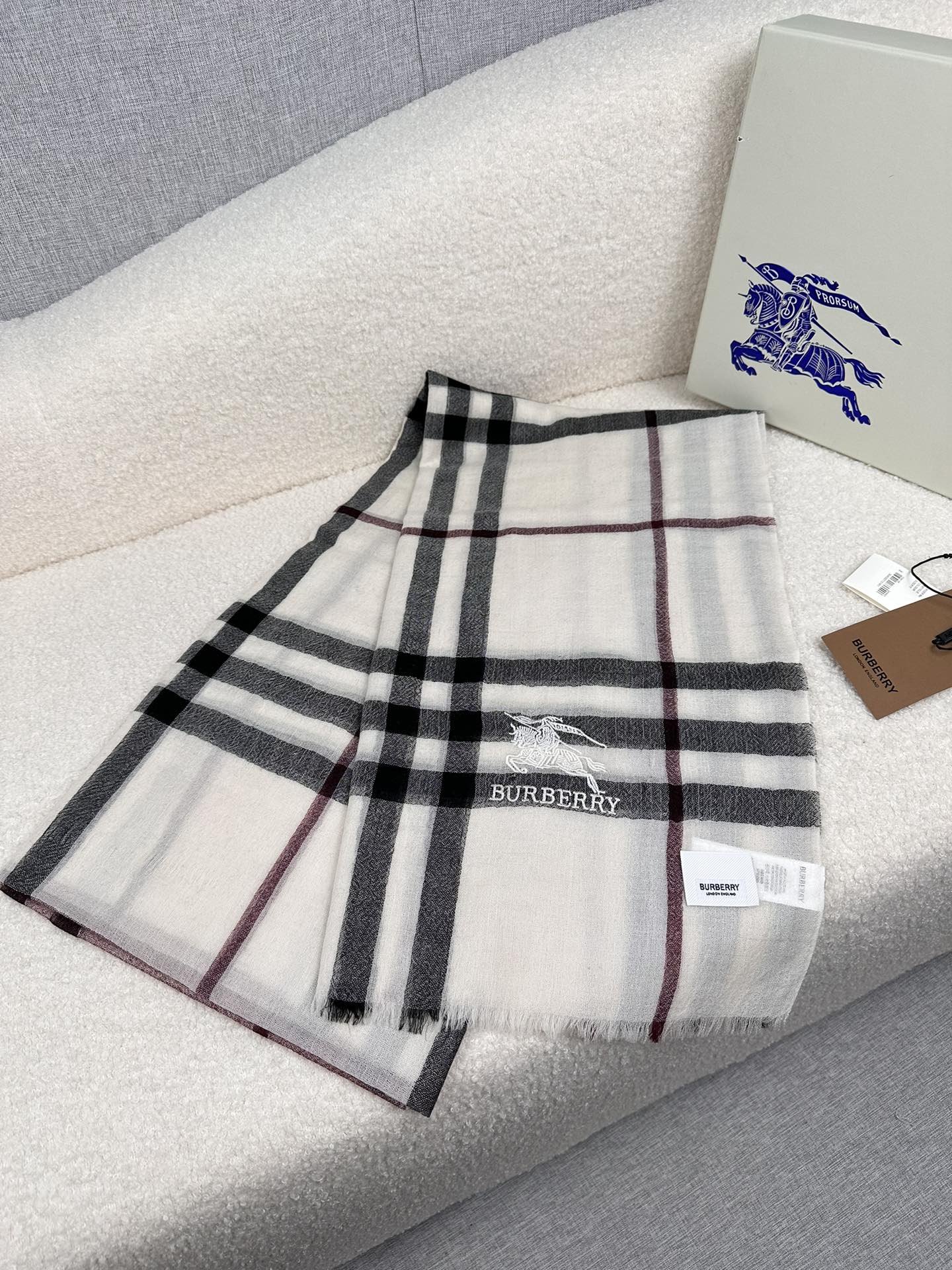 BURBERRY BBR SCARF 220 CM IN CASHMERE 490971