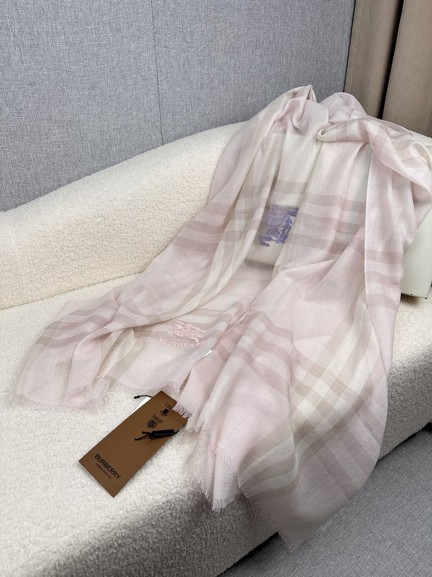 BURBERRY BBR SCARF 220 CM IN CASHMERE 490972