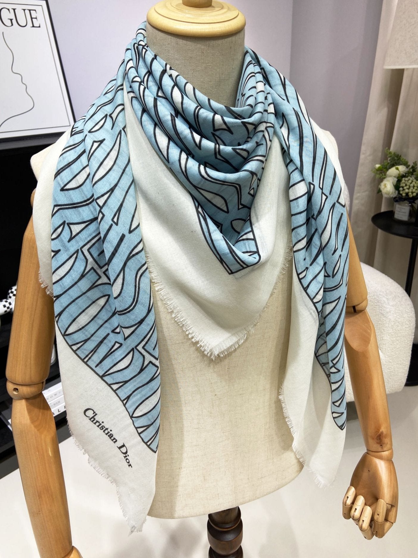 DIOR MISS  ALLOVER SHAWL 140 CM IN POWDER BLUE MIX WHITE SILK CASHMERE 411630