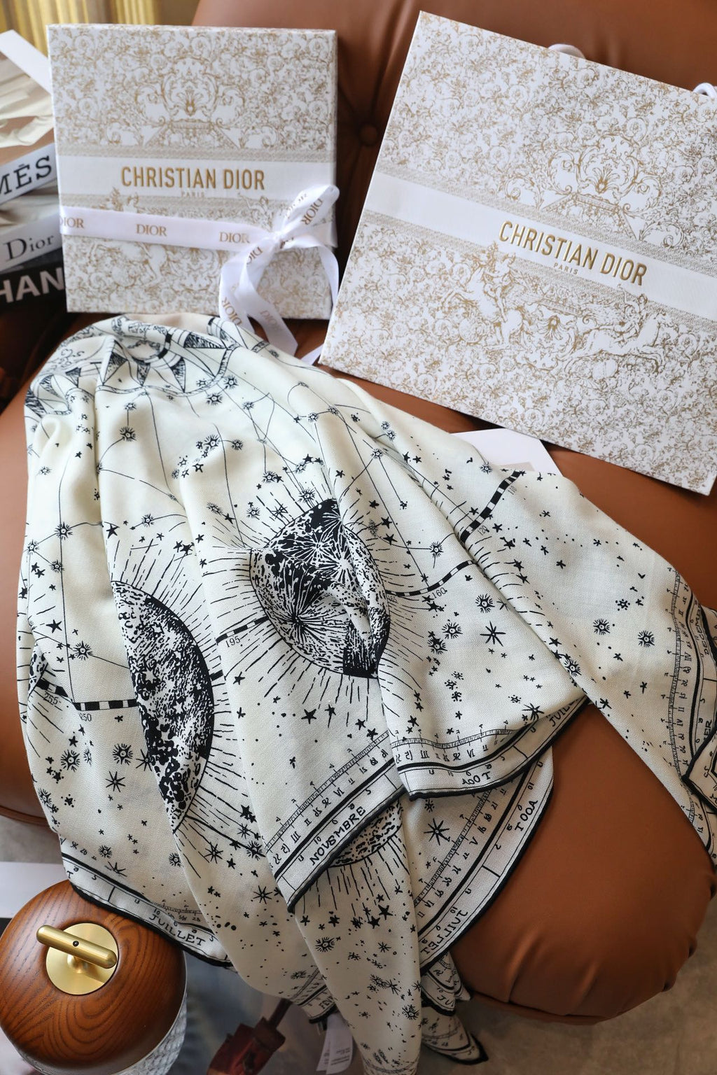 DIOR SQUARE SCARF 140 CM IN WHITE MIX BLACK MONOGRAM SILK 393135