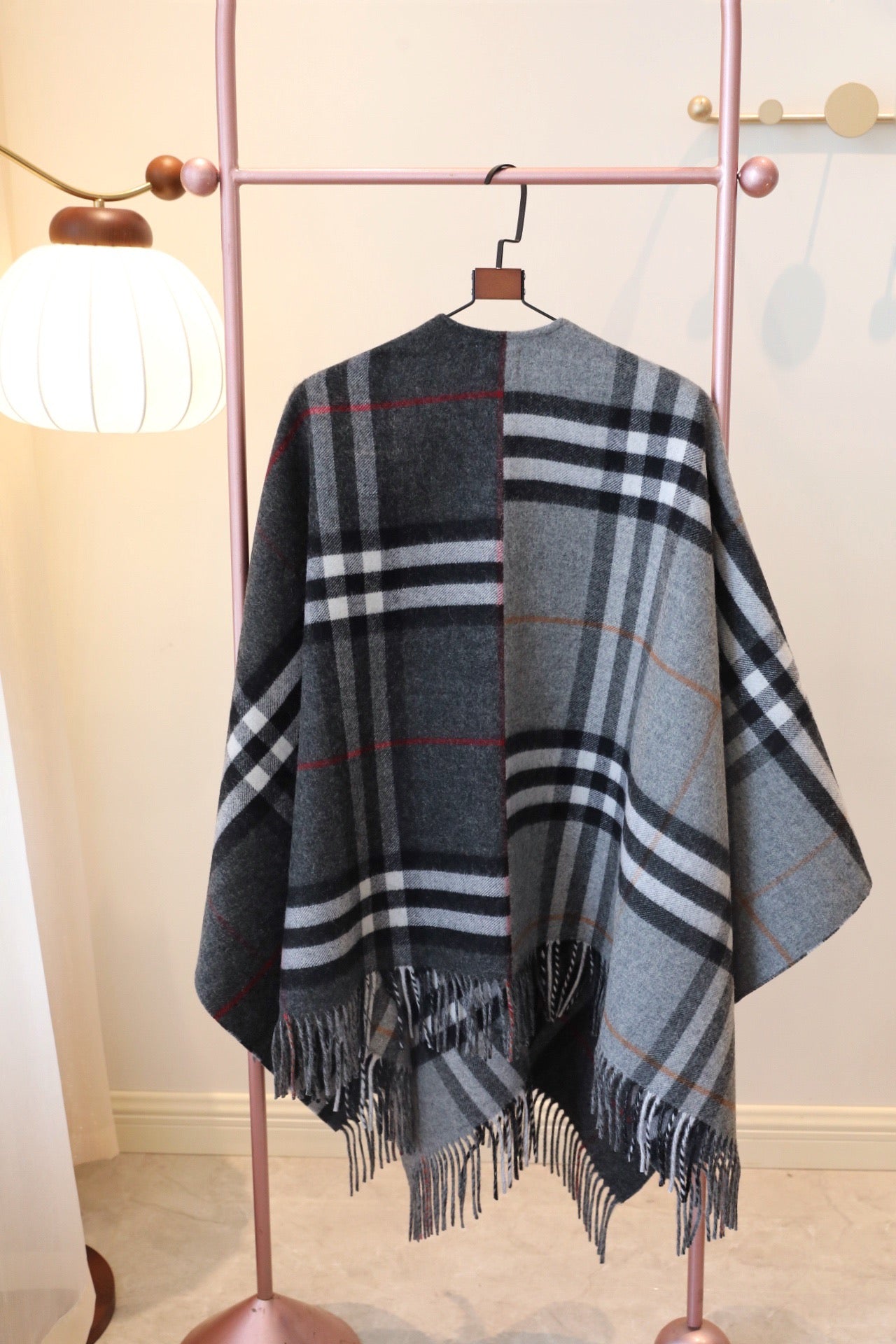 BURBERRY BBR SCARF 140 CM IN CASHMERE 732178