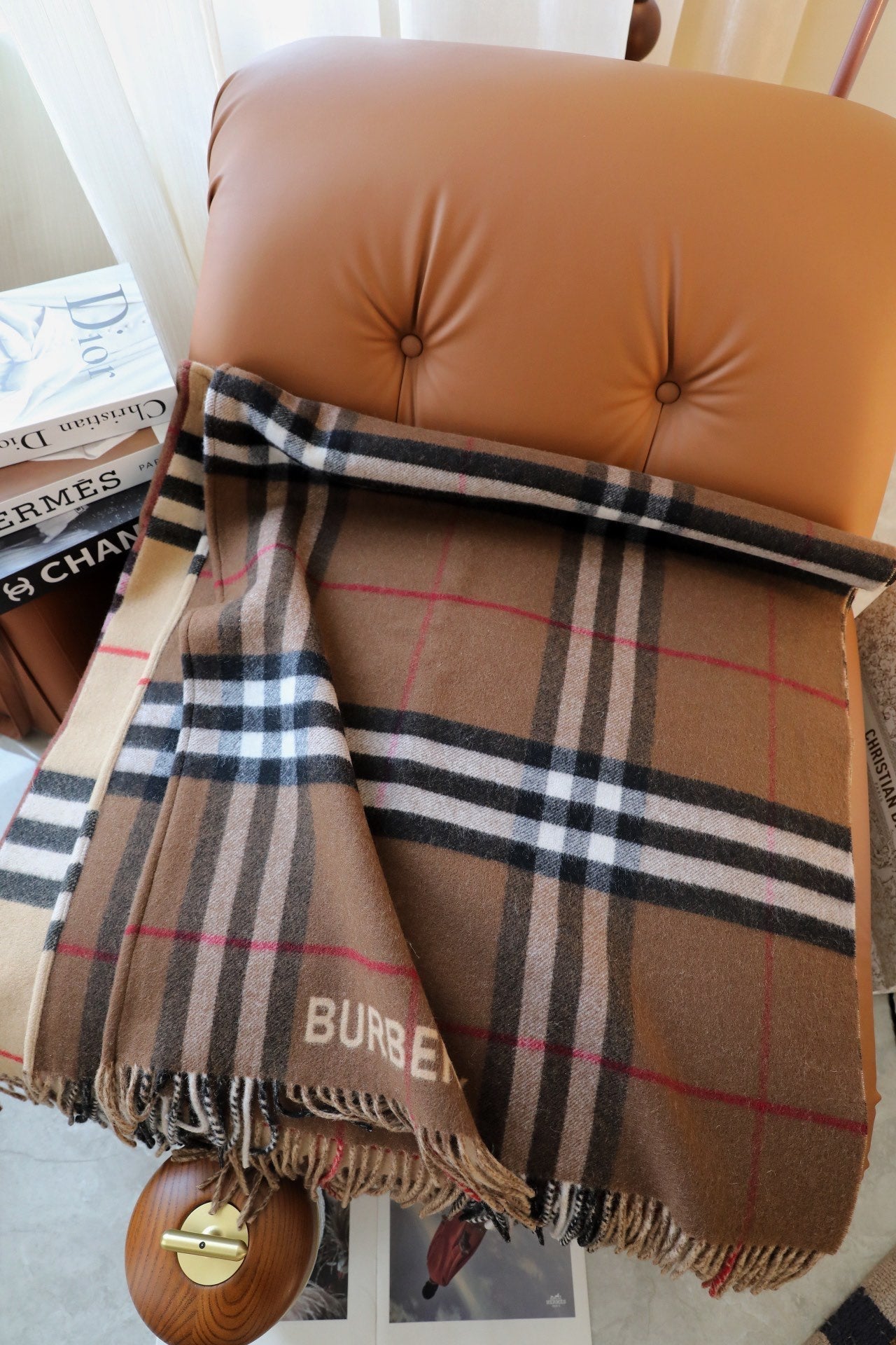 BURBERRY BBR SCARF 140 CM IN CASHMERE 732179