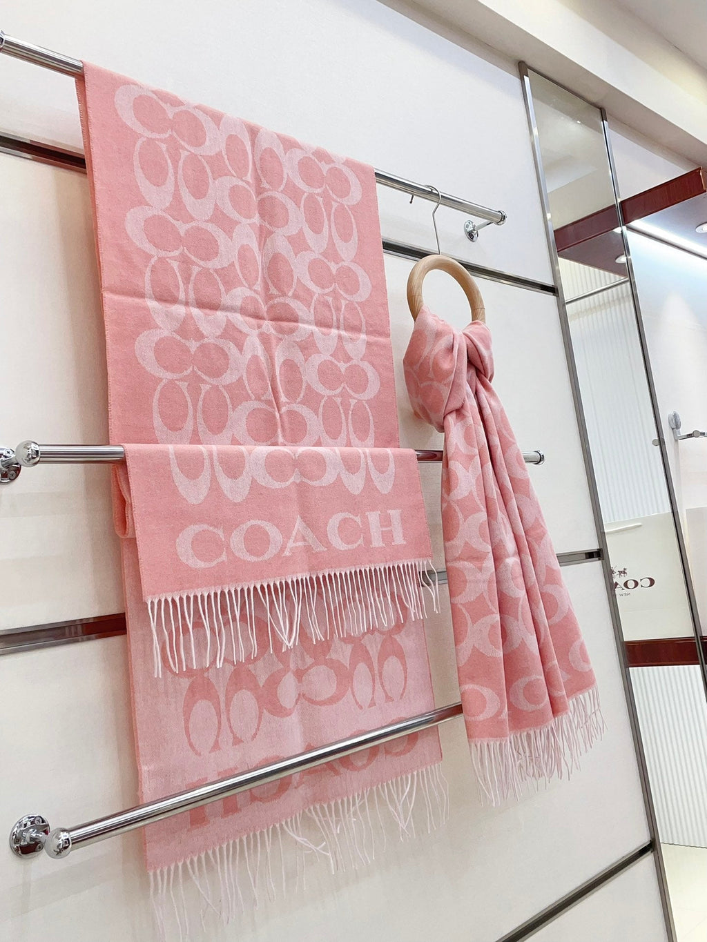 COACH CLASSIC MONOGRAM LOGO WOOL SCARF 195 CM FLAMINGO PINK 316253