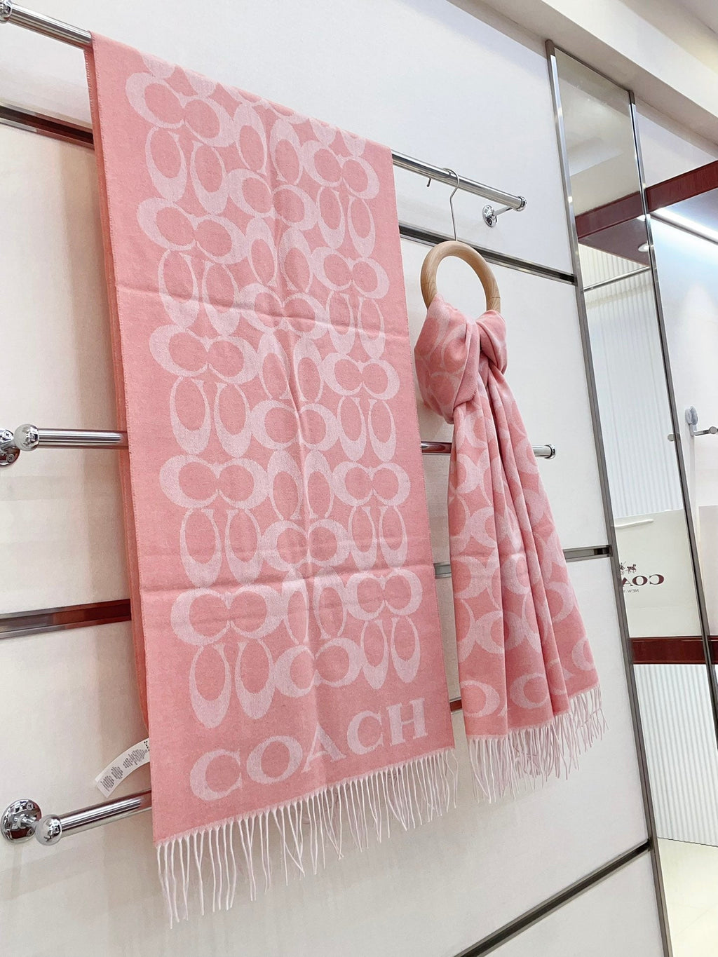 COACH CLASSIC MONOGRAM LOGO WOOL SCARF 195 CM FLAMINGO PINK 316253