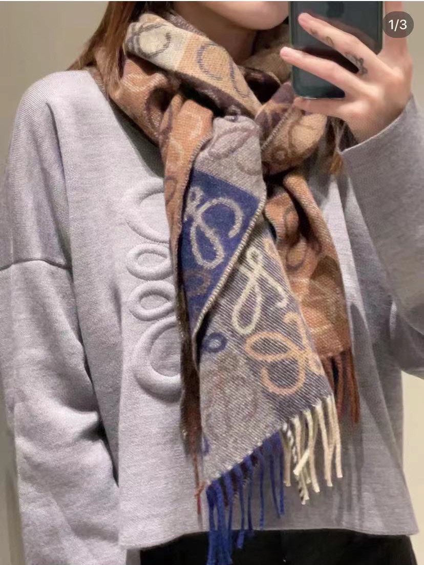 LOEWE SCARF 200 CM IN COLORFUL WOOL AND CASHMERE 413567