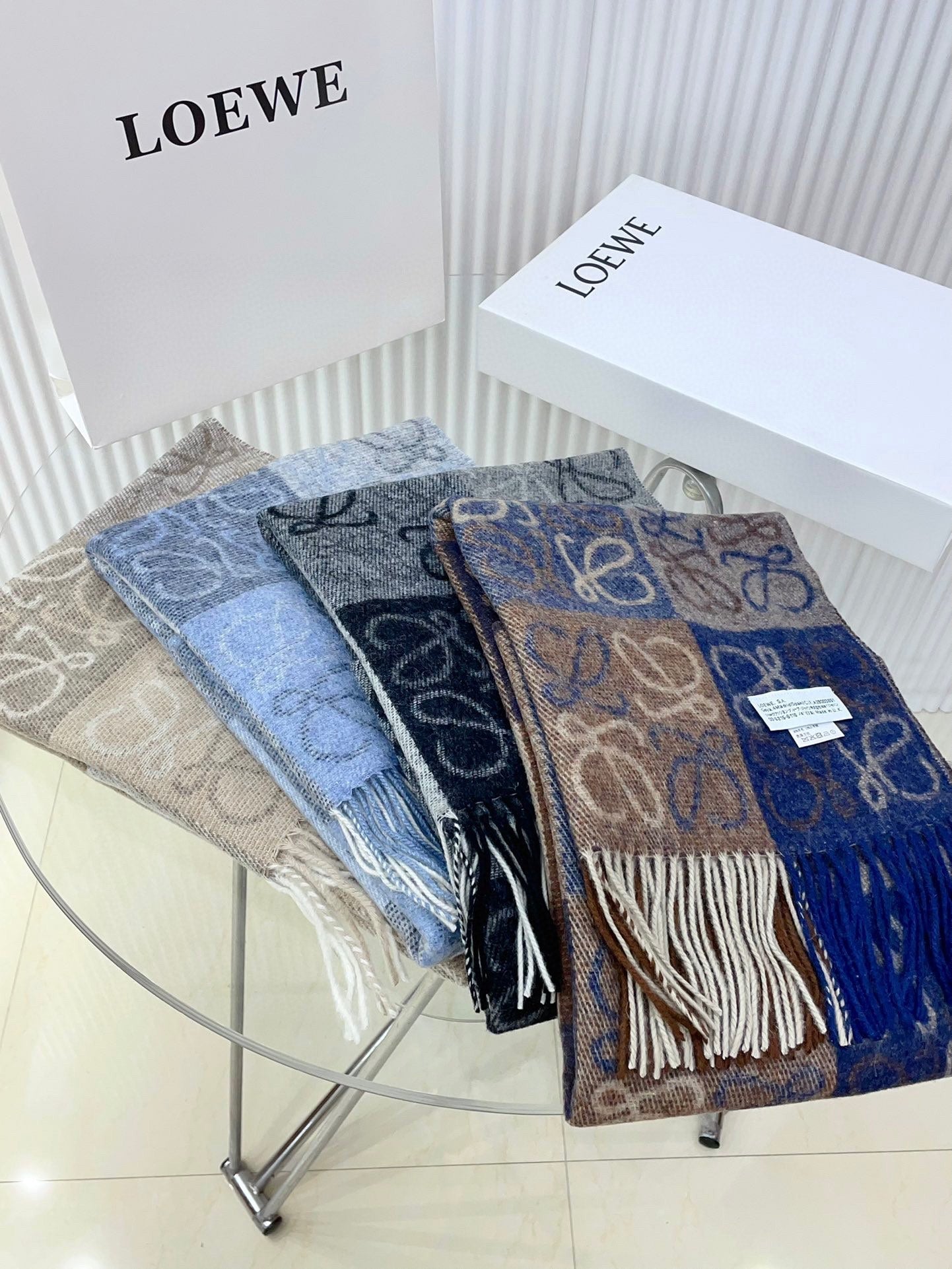 LOEWE SCARF 200 CM IN COLORFUL WOOL AND CASHMERE 413567