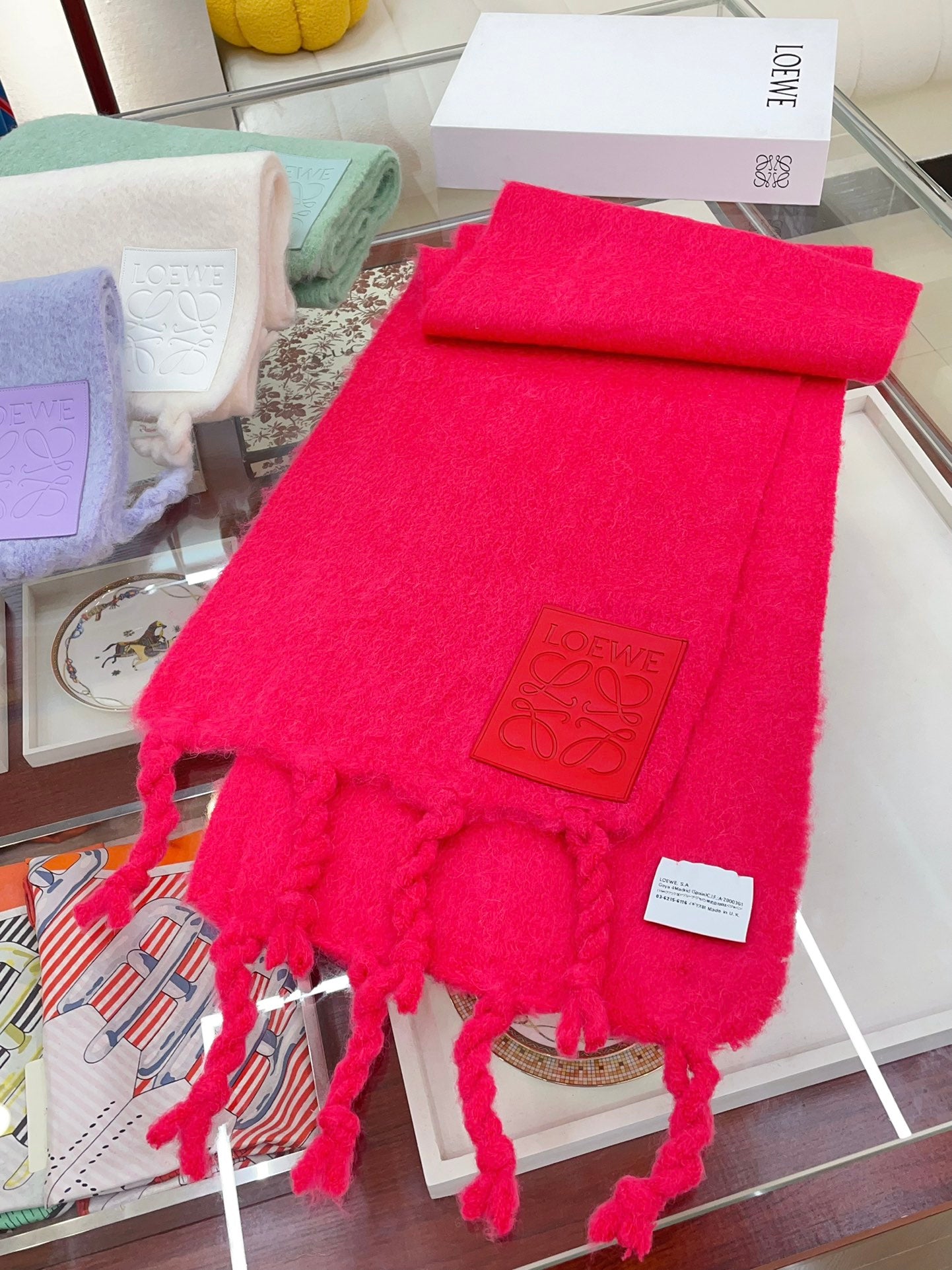 LOEWE SCARF 200 CM IN CHERRY RED MOHAIR 379800