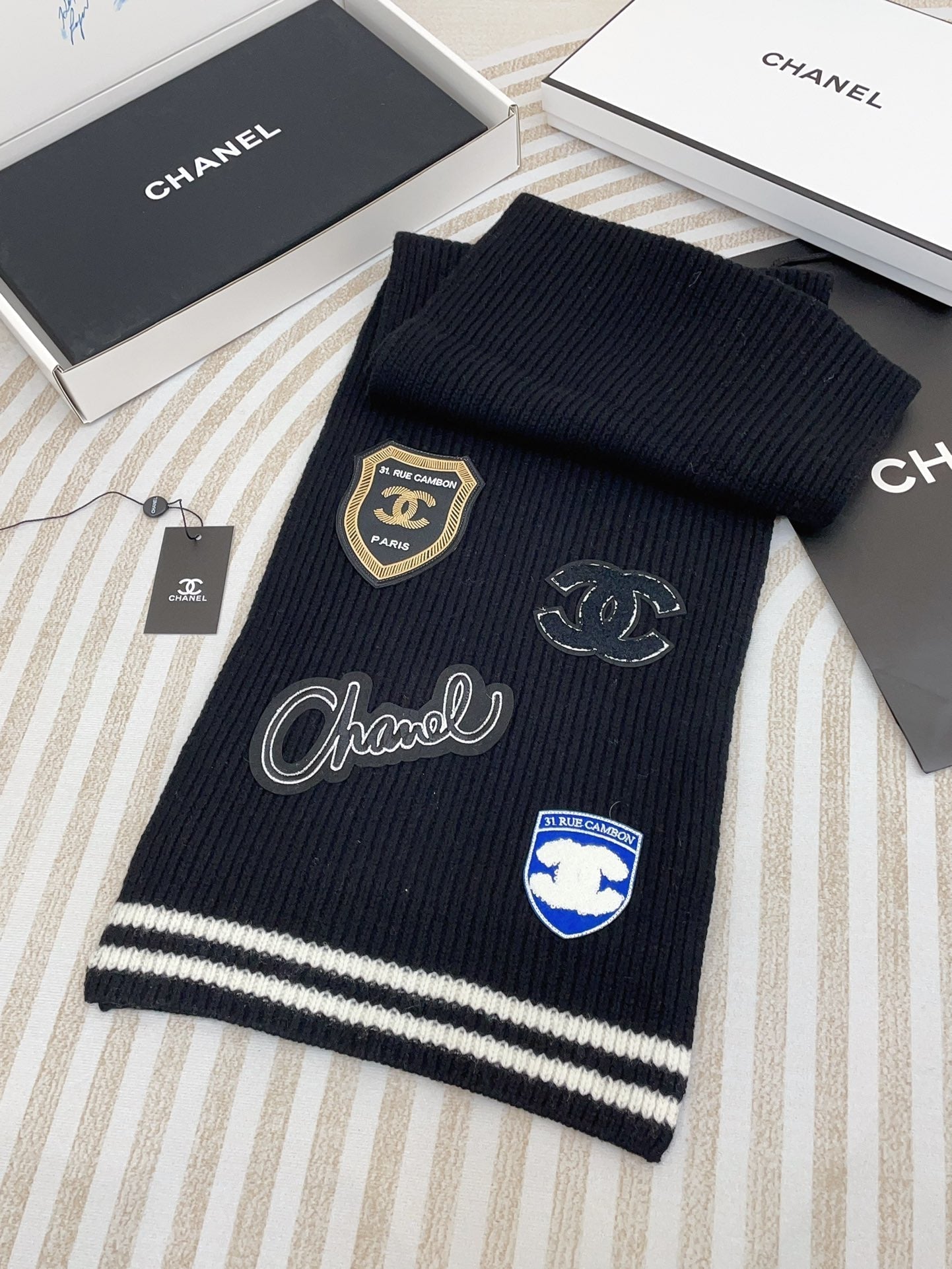 CHANEL SCARF 180 CM IN BLACK PURE CASHMERE WITH STICKER 389998