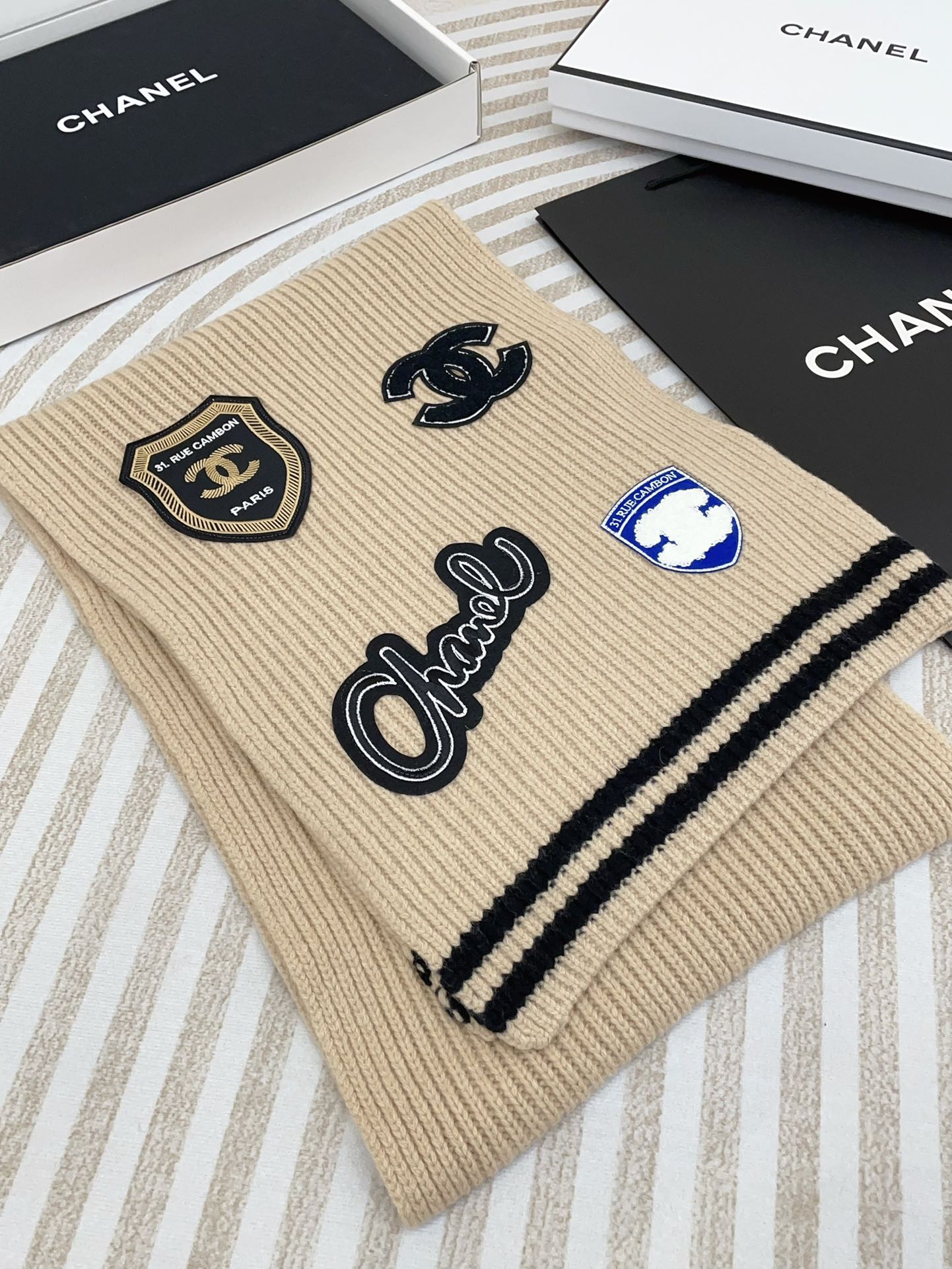 CHANEL SCARF 180 CM IN TAN BEIGE PURE CASHMERE WITH STICKER 390000