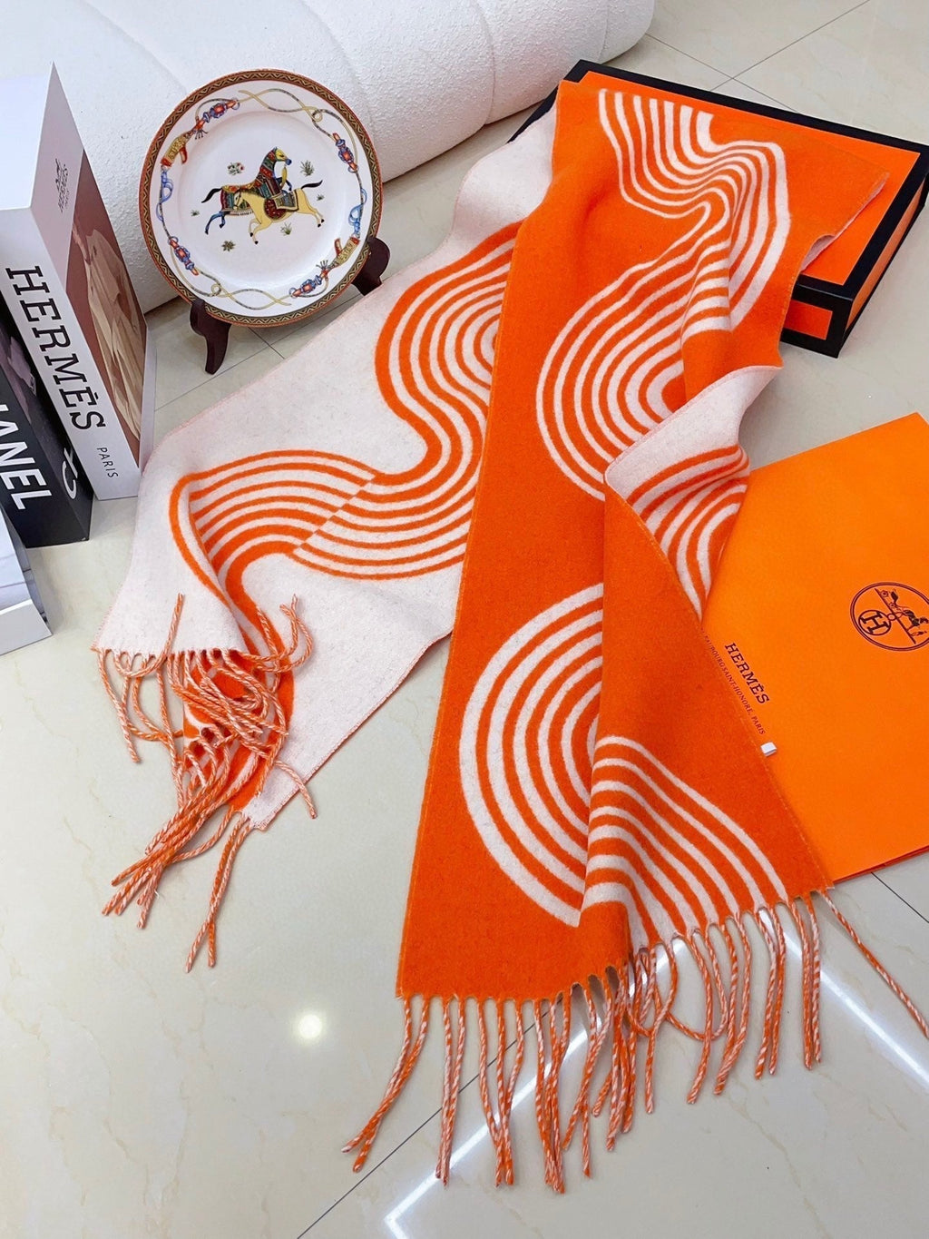 HERMES SCARF 180 CM IN FIRE ORANGE MIX WHITE CASERE