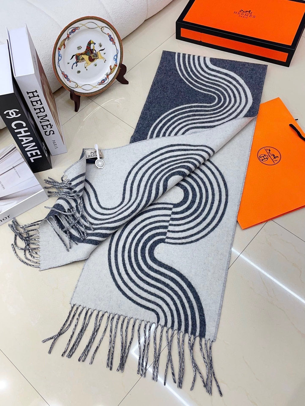 HERMES SCARF 180 CM IN SHARK GREY MIX WHITE CASERE