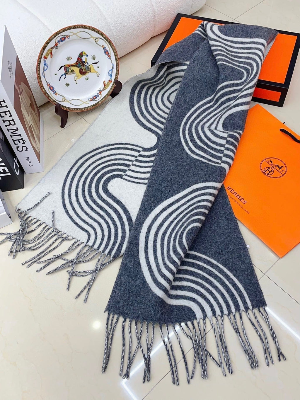 HERMES SCARF 180 CM IN SHARK GREY MIX WHITE CASERE