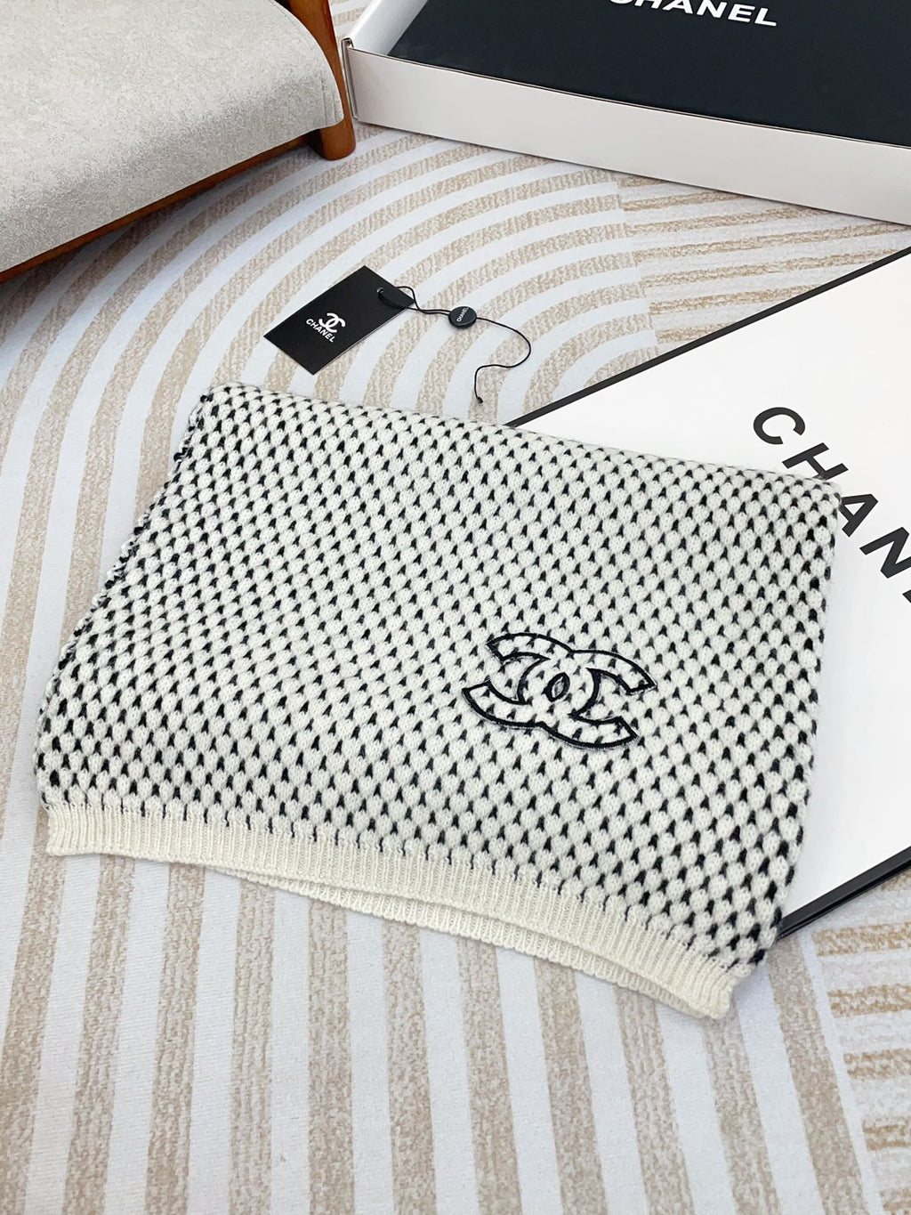 CHANEL SCARF 180 CM IN WHITE MIX BLACK CASHMERE  394592