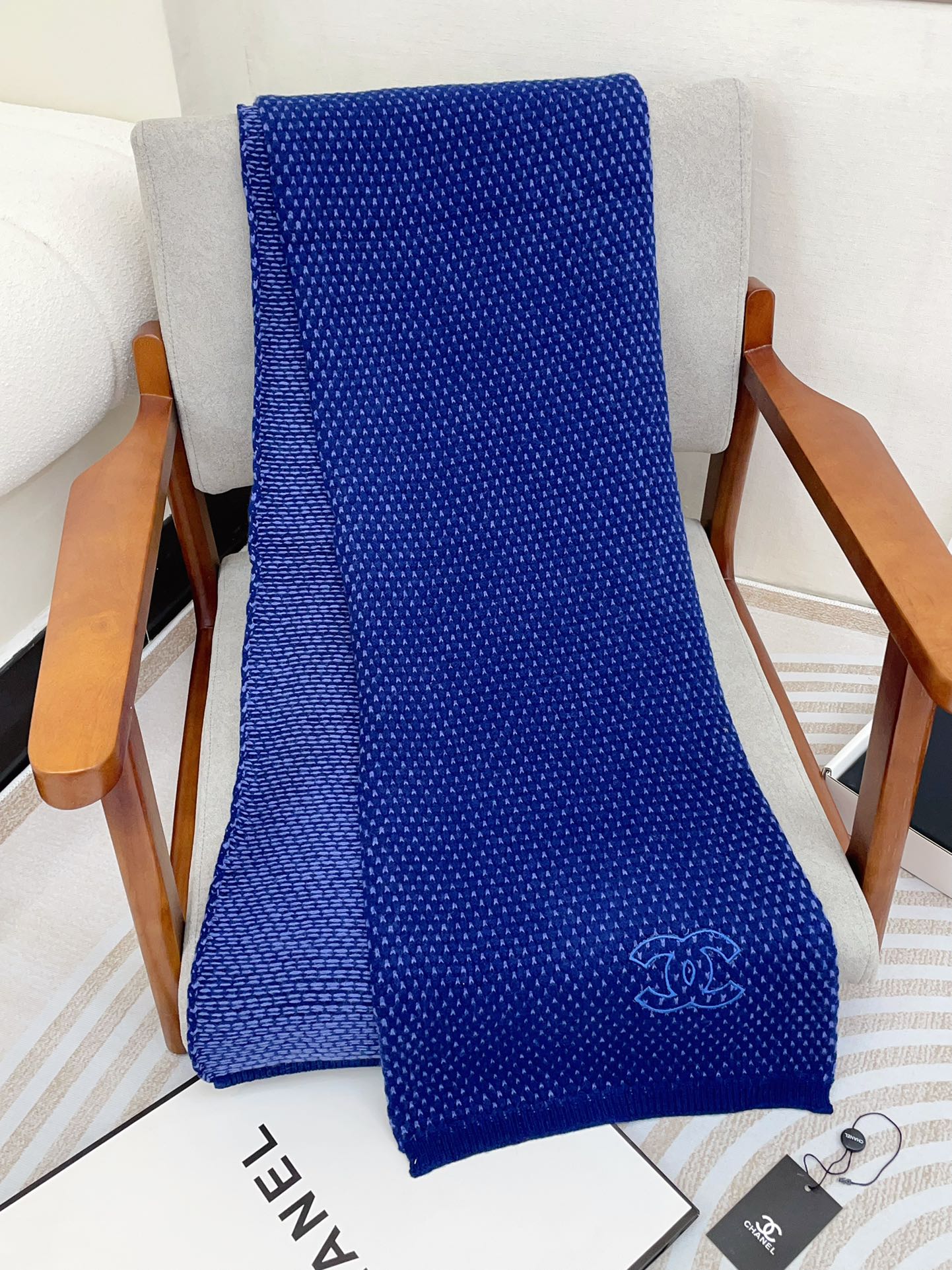 CHANEL SCARF 180 CM IN AZURE BLUE CASHMERE  394593