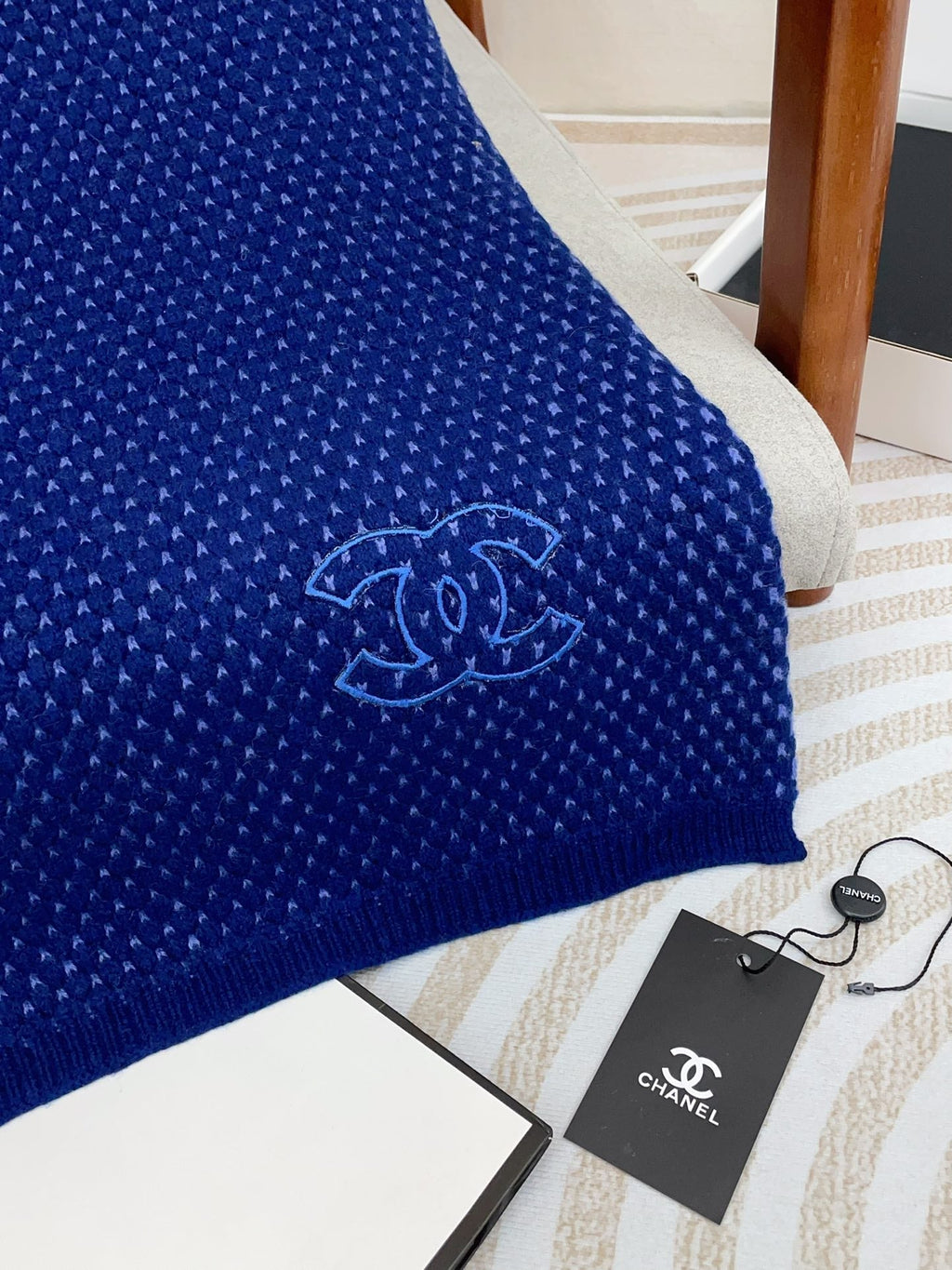 CHANEL SCARF 180 CM IN AZURE BLUE CASHMERE  394593