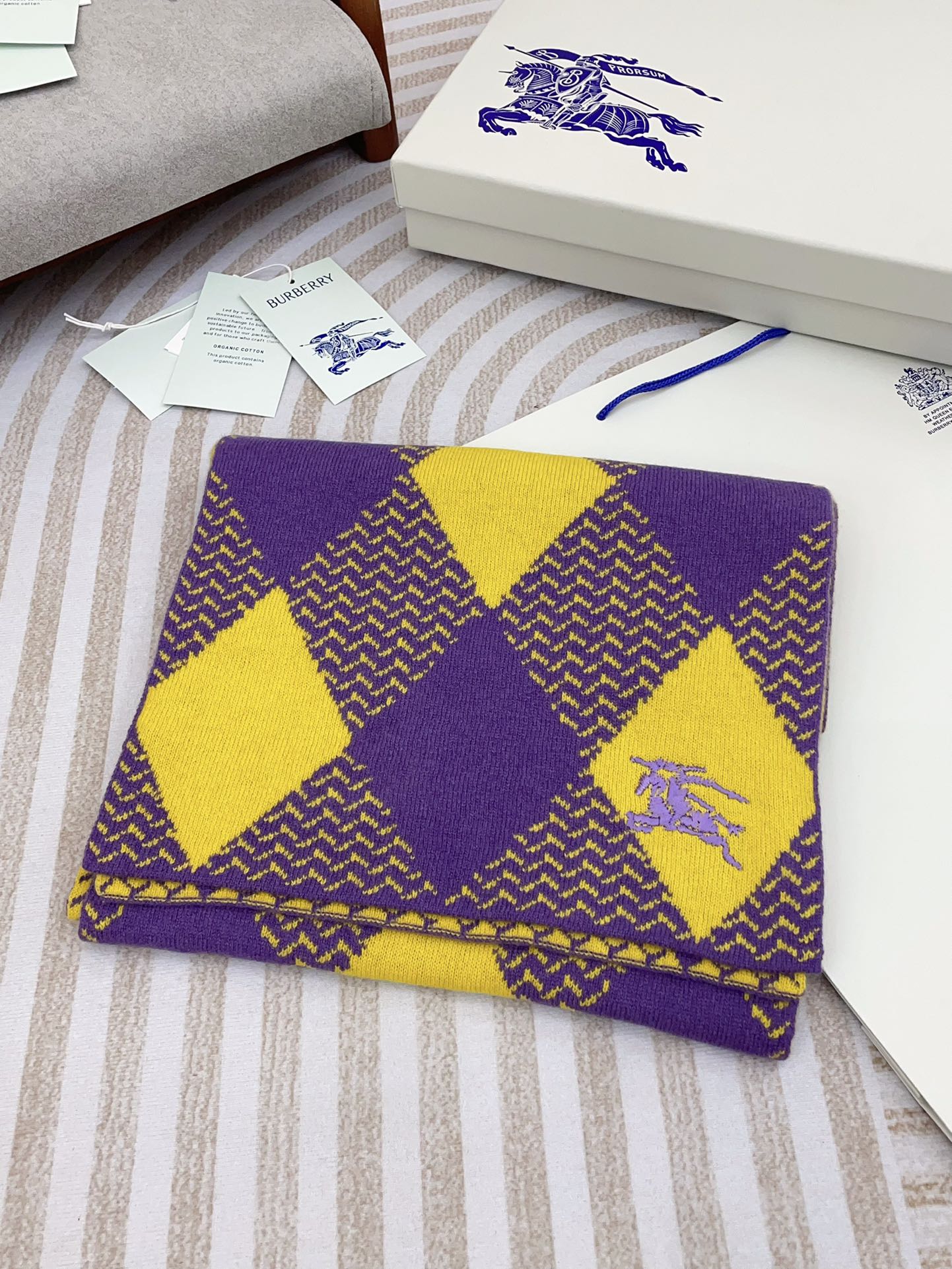 BURBERRY ARGYLE WOOL SCARF 190 CM VIOLET MIX BRIGHT YELLOW 394595