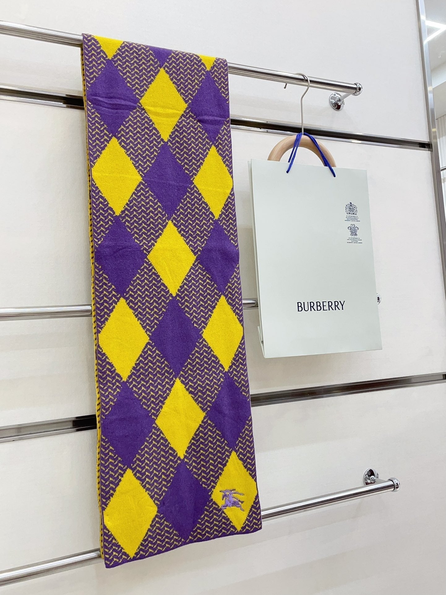 BURBERRY ARGYLE WOOL SCARF 190 CM VIOLET MIX BRIGHT YELLOW 394595