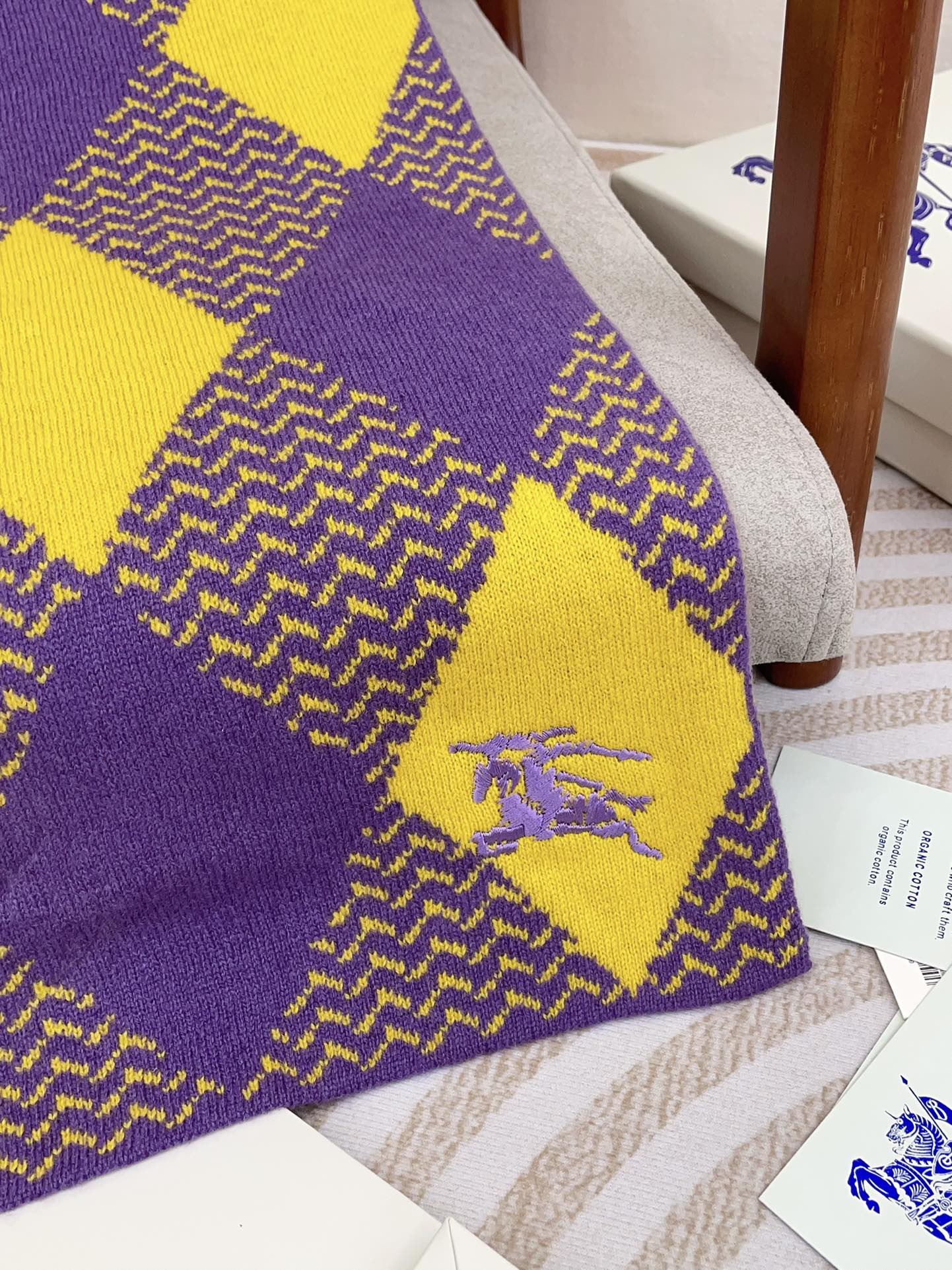 BURBERRY ARGYLE WOOL SCARF 190 CM VIOLET MIX BRIGHT YELLOW 394595