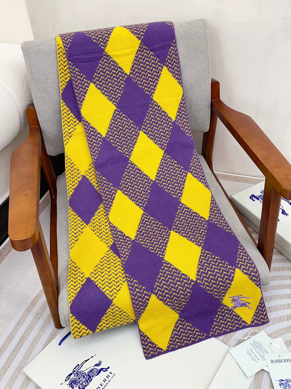 BURBERRY ARGYLE WOOL SCARF 190 CM VIOLET MIX BRIGHT YELLOW 394595