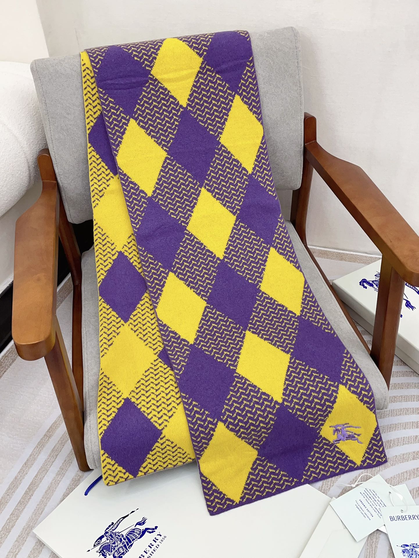 BURBERRY ARGYLE WOOL SCARF 190 CM VIOLET MIX BRIGHT YELLOW 394595