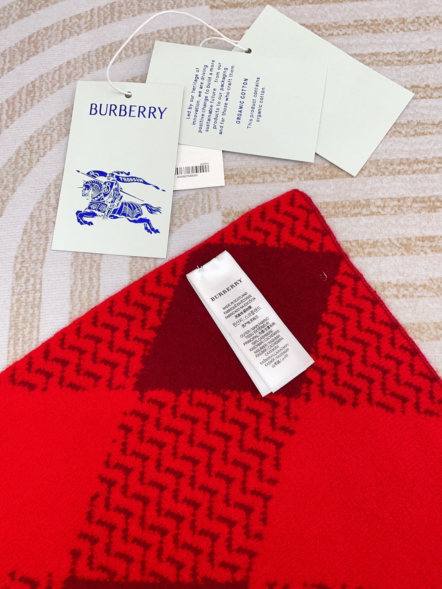 BURBERRY ARGYLE WOOL SCARF 190 CM CHERRY RED 394597