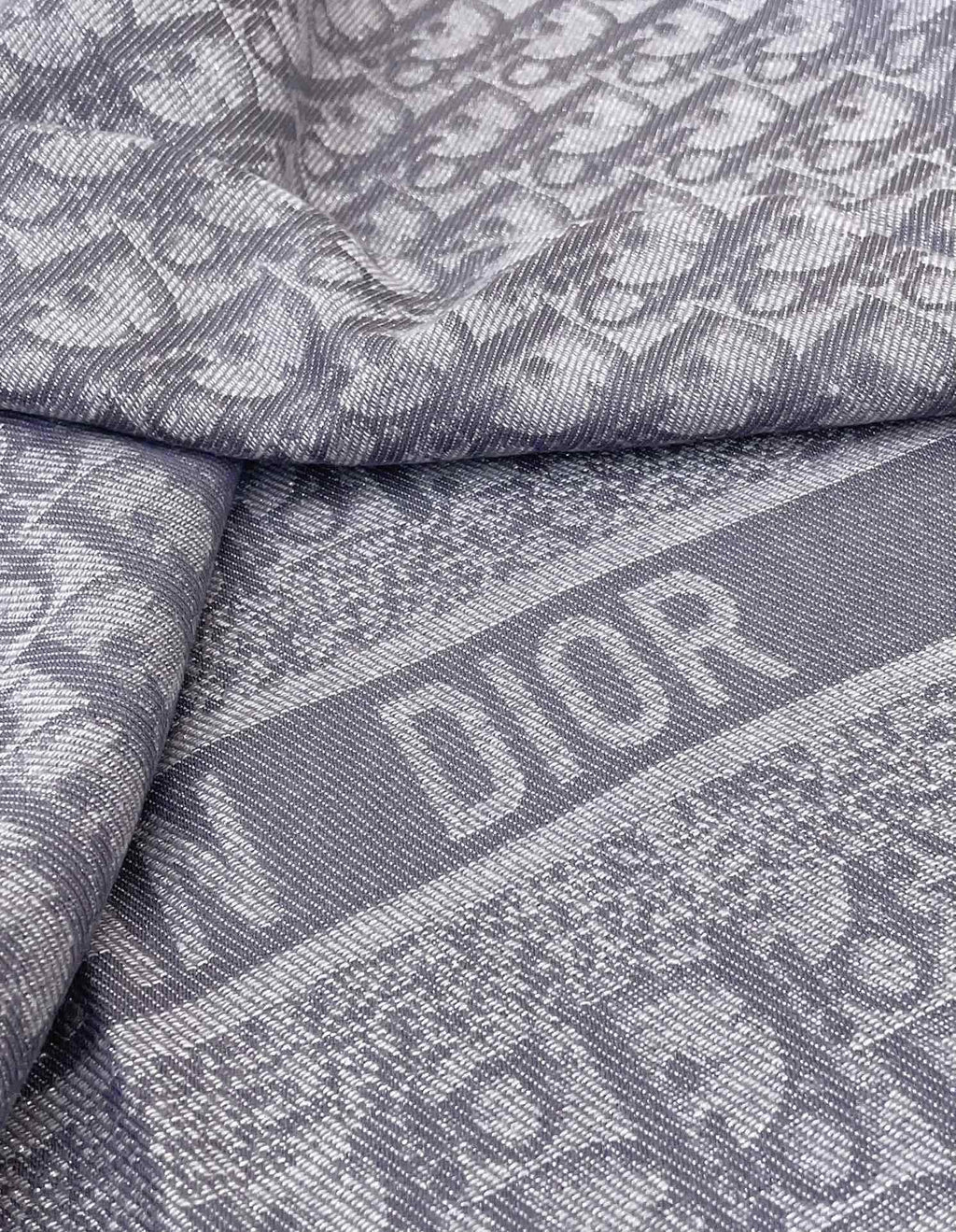 DIOR SQUARE SCARF 140 CM IN COOL GRAY WOOL AND SILK  408661