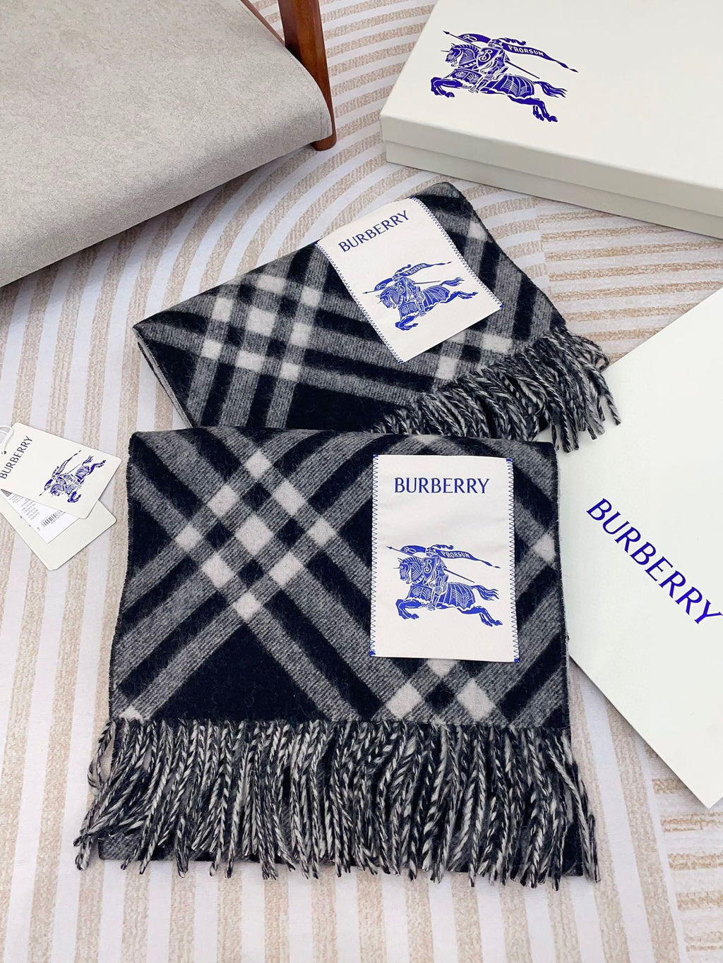 BURBERRY CHECK CASHMERE SCARF 168 CM BLACK MIX WHITE 410210