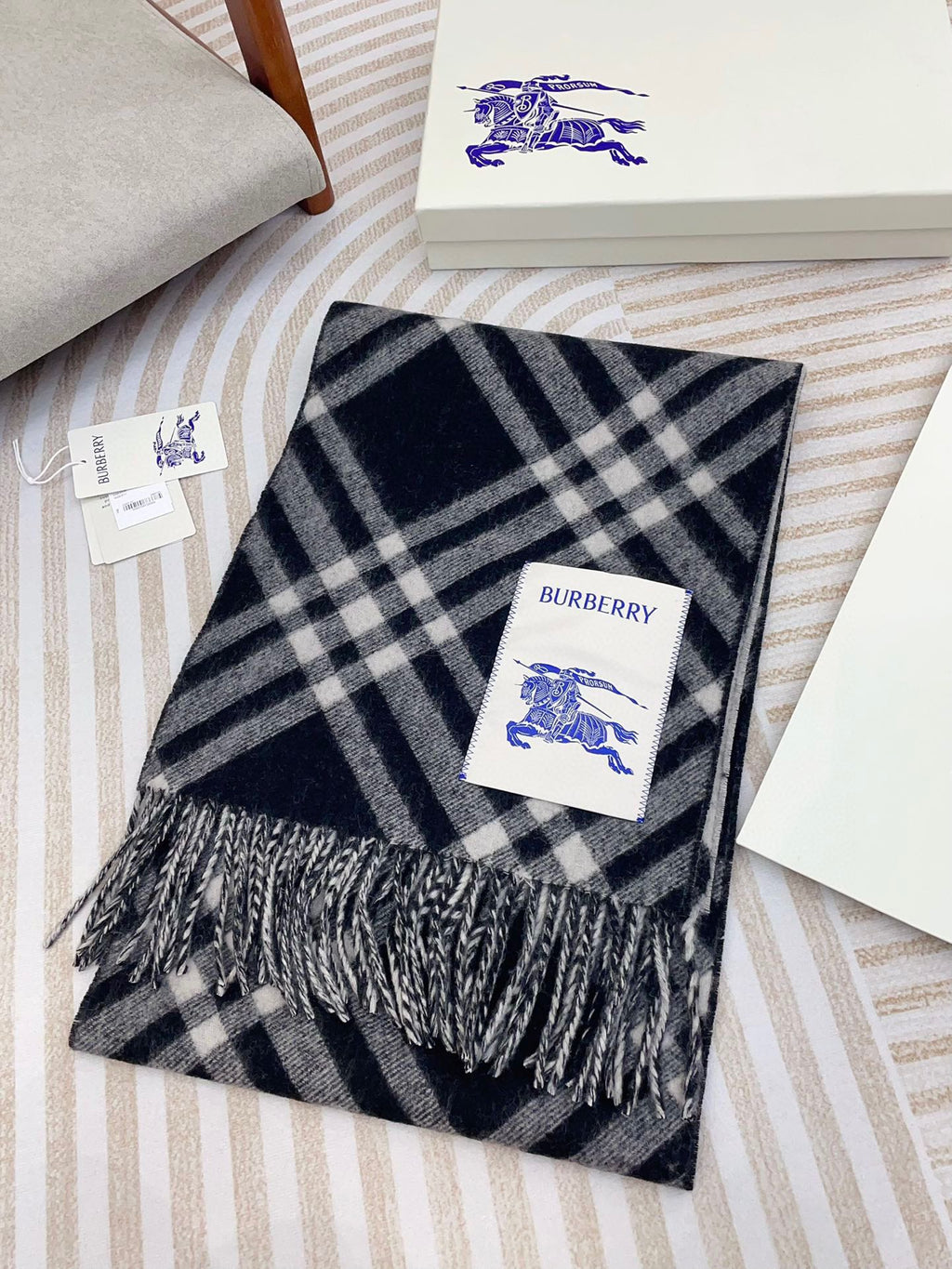 BURBERRY CHECK CASHMERE SCARF 168 CM BLACK MIX WHITE 410210