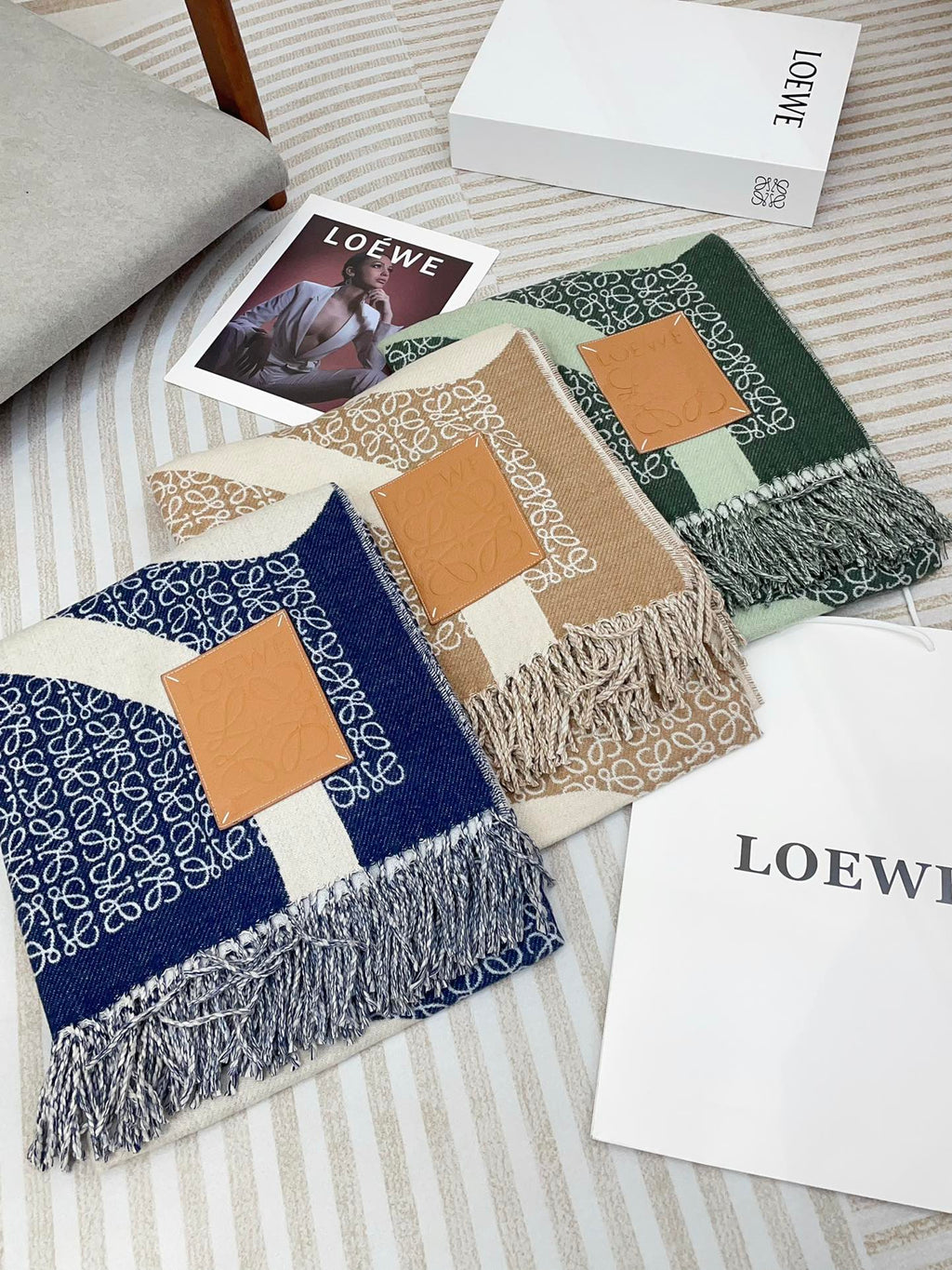 LOEWE ANAGRAM SCARF 140 CM IN CAMEL BEIGE WOOL 410213