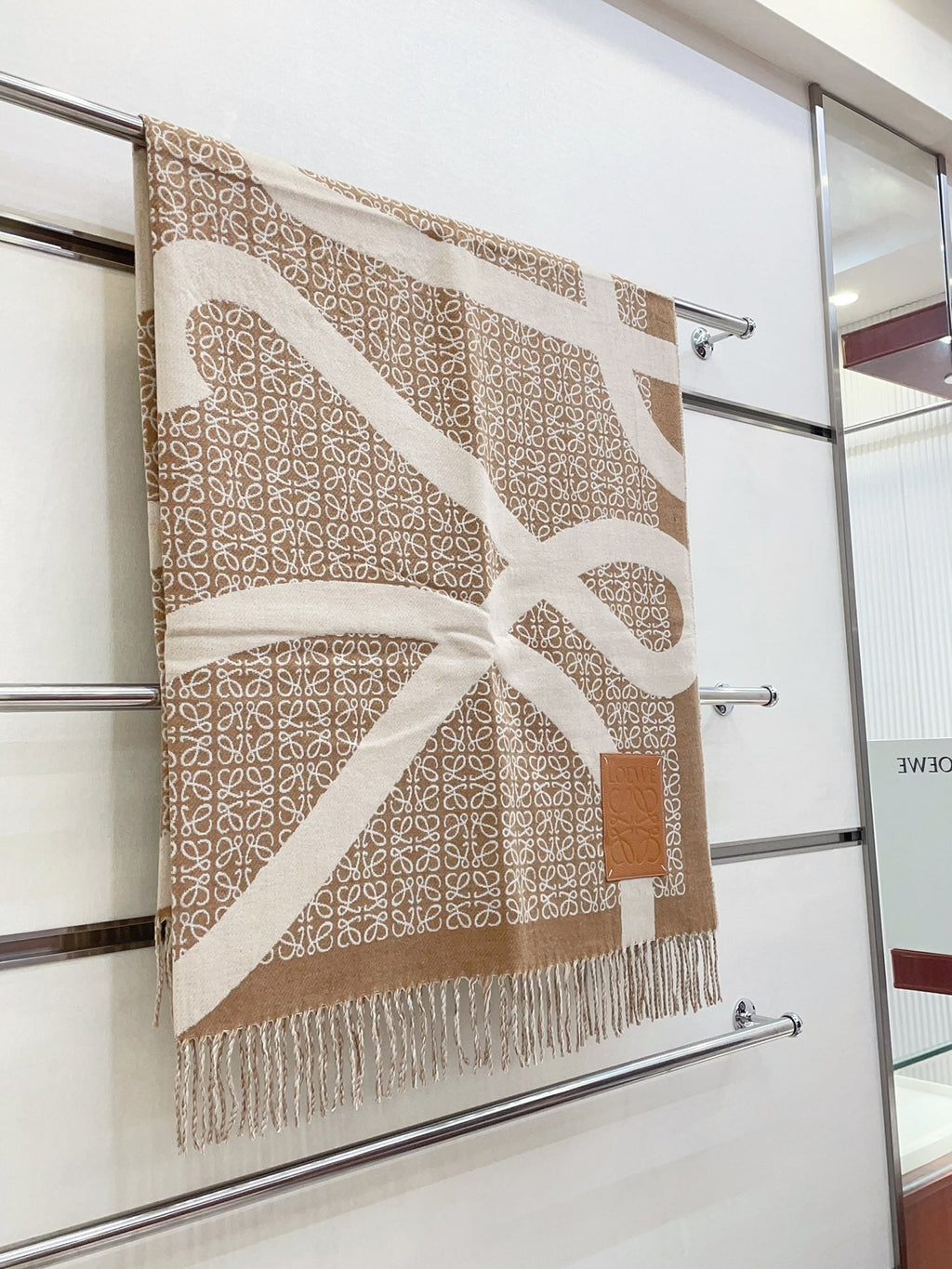 LOEWE ANAGRAM SCARF 140 CM IN CAMEL BEIGE WOOL 410213