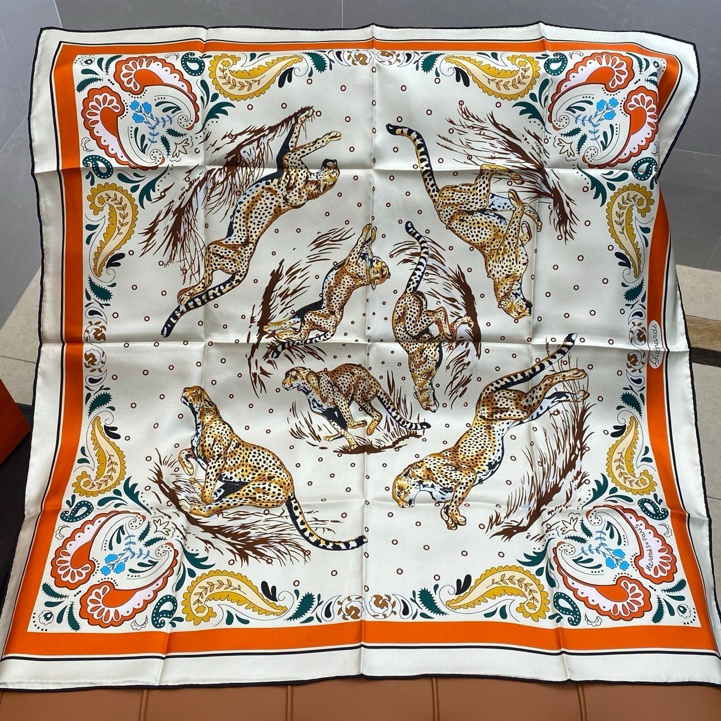 HERMES HERMES 25S SCARF 90 IN SILK 703669