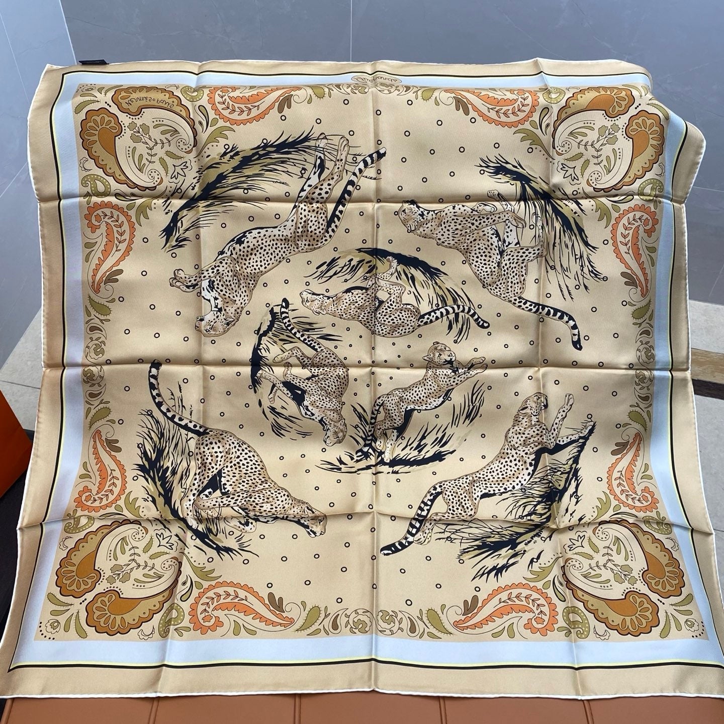 HERMES HERMES 25S SCARF 90 IN SILK 703672