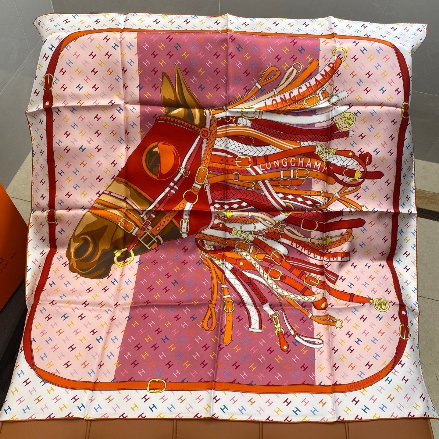 HERMES HERMES 25S SCARF 90 IN SILK 703682