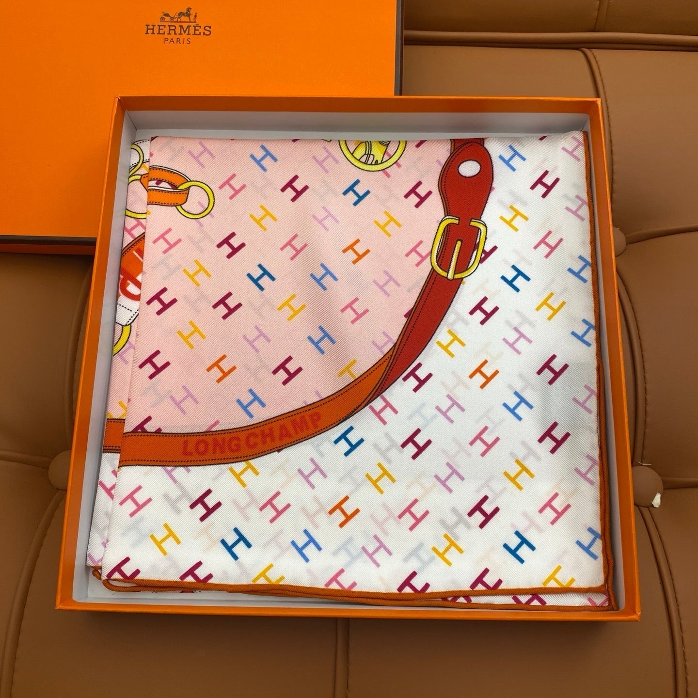 HERMES HERMES 25S SCARF 90 IN SILK 703682