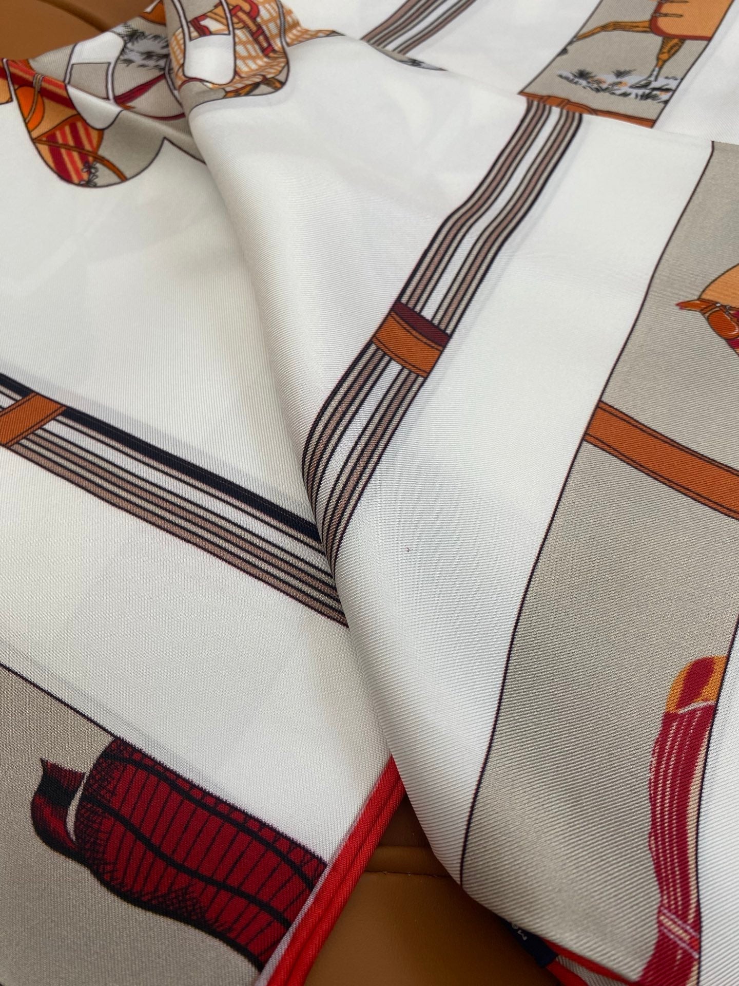 HERMES HERMES 25S SCARF 90 IN SILK 703709