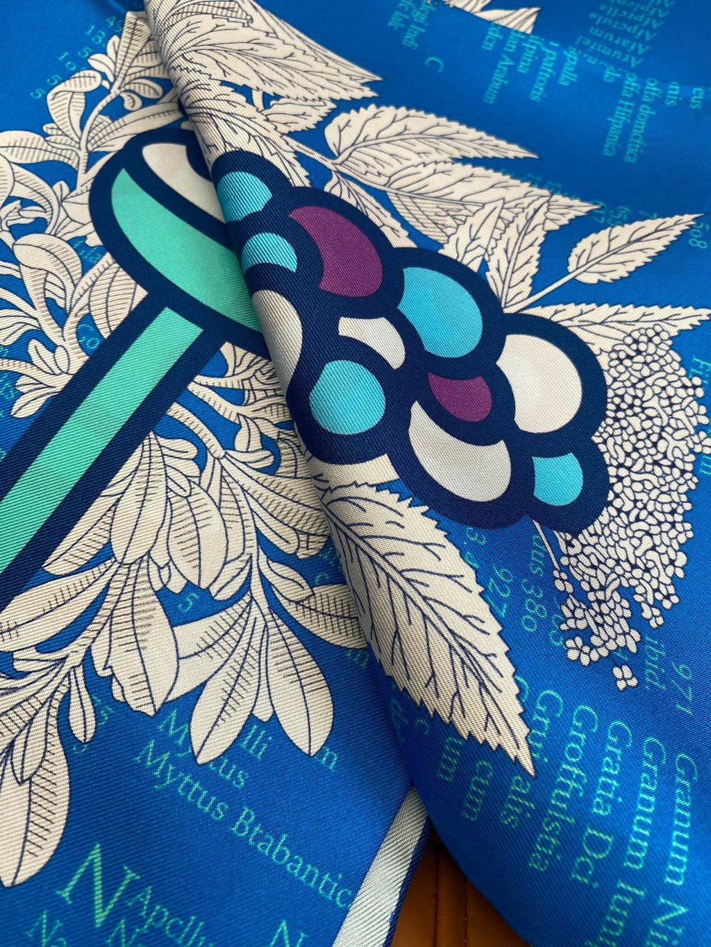 HERMES HERMES 25S SCARF 90 IN SILK 718476