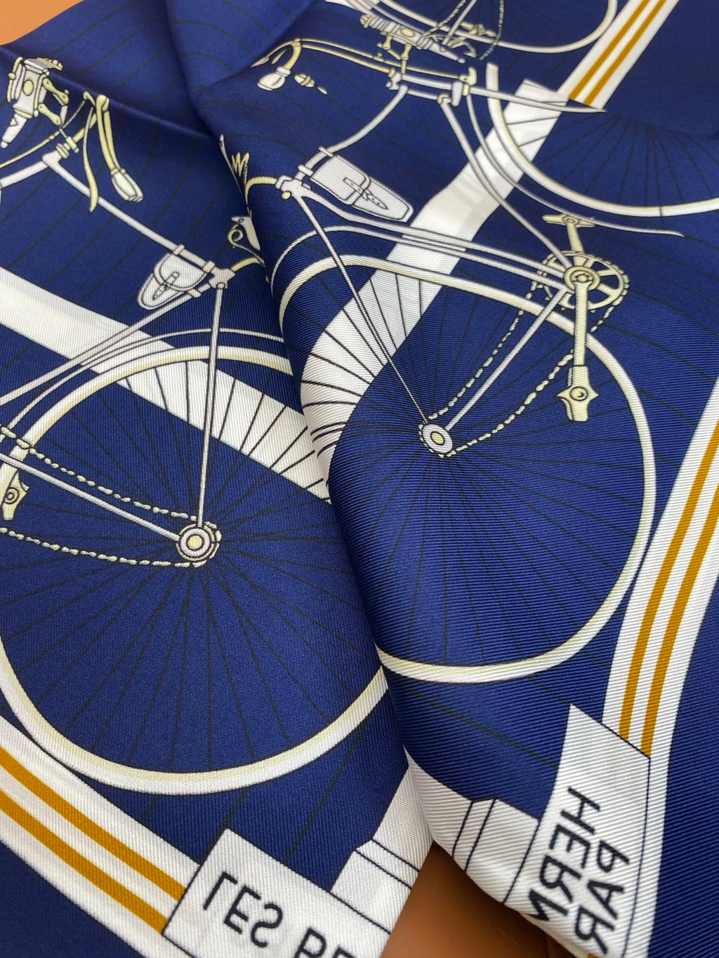 HERMES HERMES 25S SCARF 90 IN SILK 718481