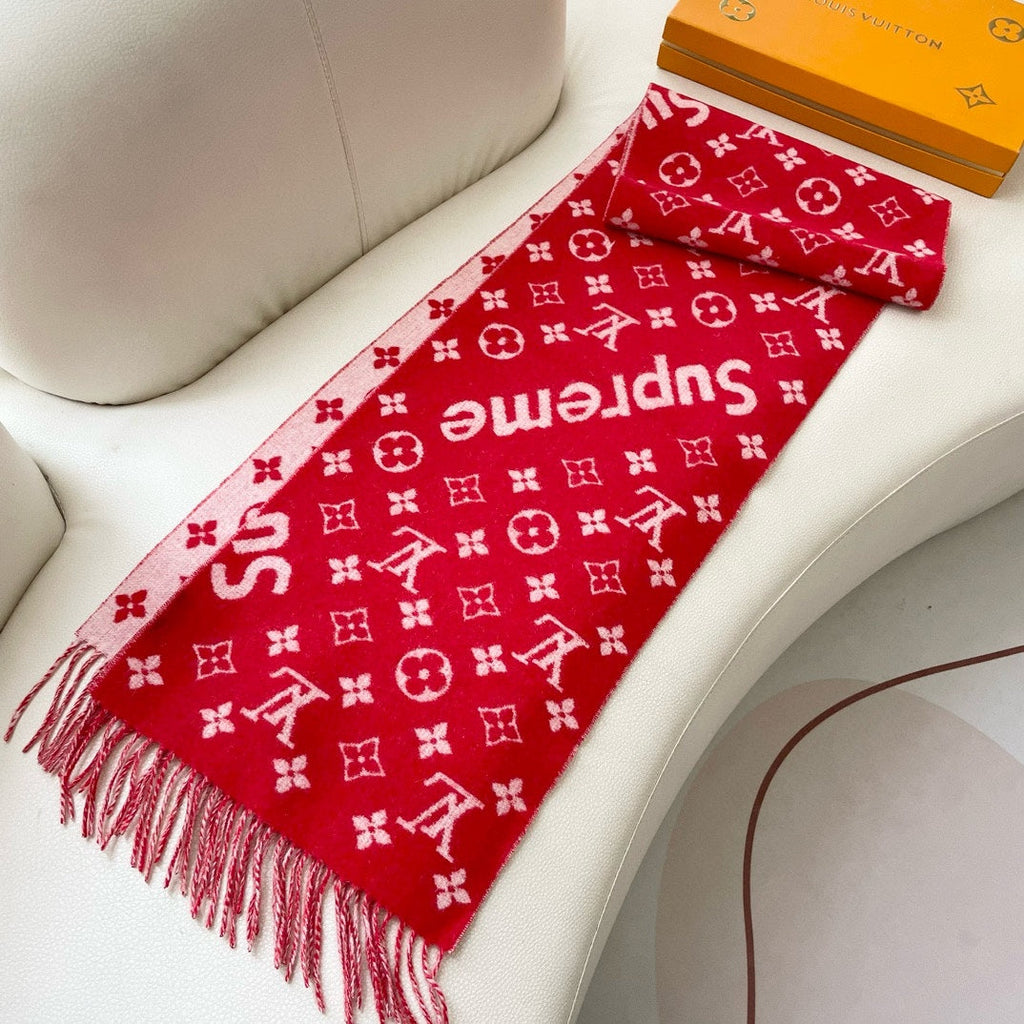 LOUIS VUITTON SUPREME X MONOGRAM 180 CM SCARF IN CHERRY RED WOOL AND CASHMERE 392942