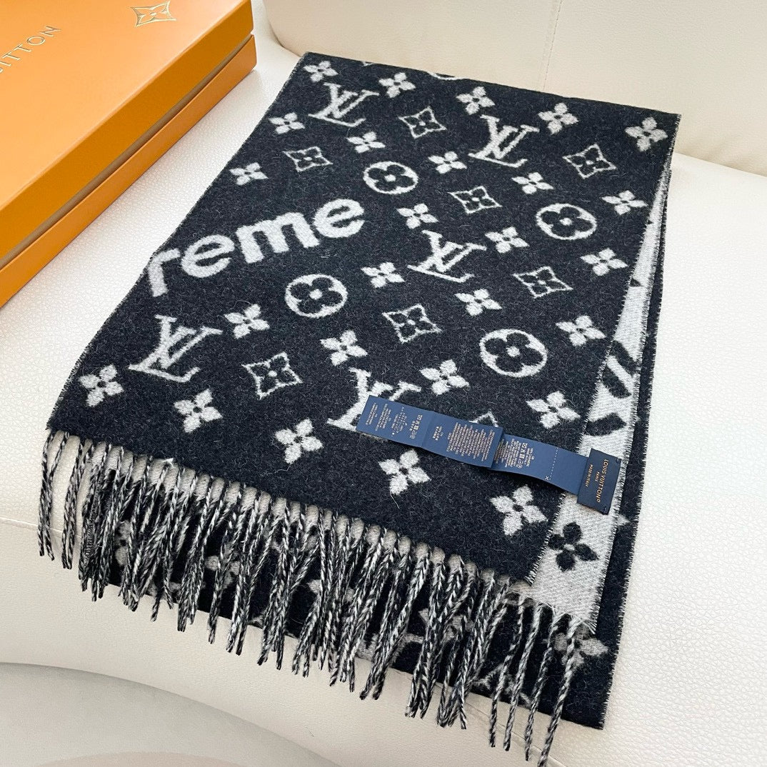 LOUIS VUITTON SUPREME X MONOGRAM 180 CM SCARF IN BLACK WOOL AND CASHMERE 392943