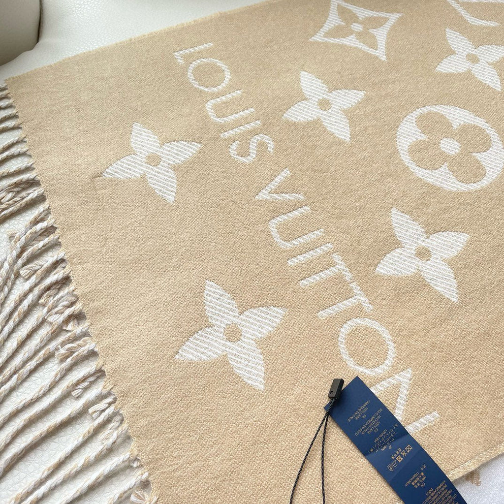 LOUIS VUITTON ESSENTIAL SCARF 186 CM IN CAMEL BEIGE WOOL 399775