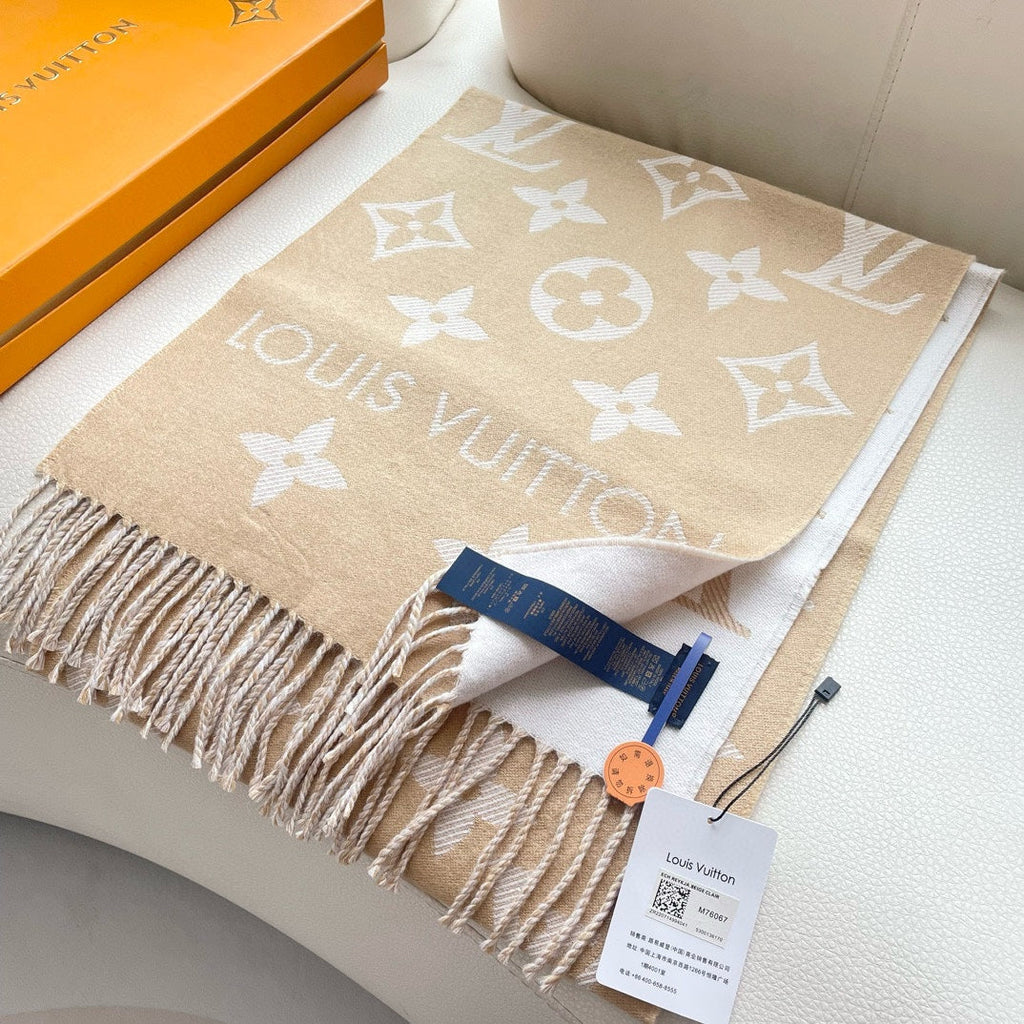LOUIS VUITTON ESSENTIAL SCARF 186 CM IN CAMEL BEIGE WOOL 399775