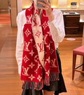 LOUIS VUITTON ESSENTIAL SCARF 186 CM IN CHERRY RED WOOL 399772