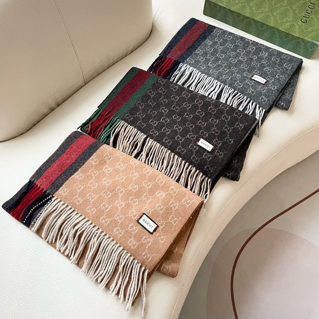 GUCCI SCARF 200 CM IN DARK BROWN MONOGRAM CASHMERE 399765